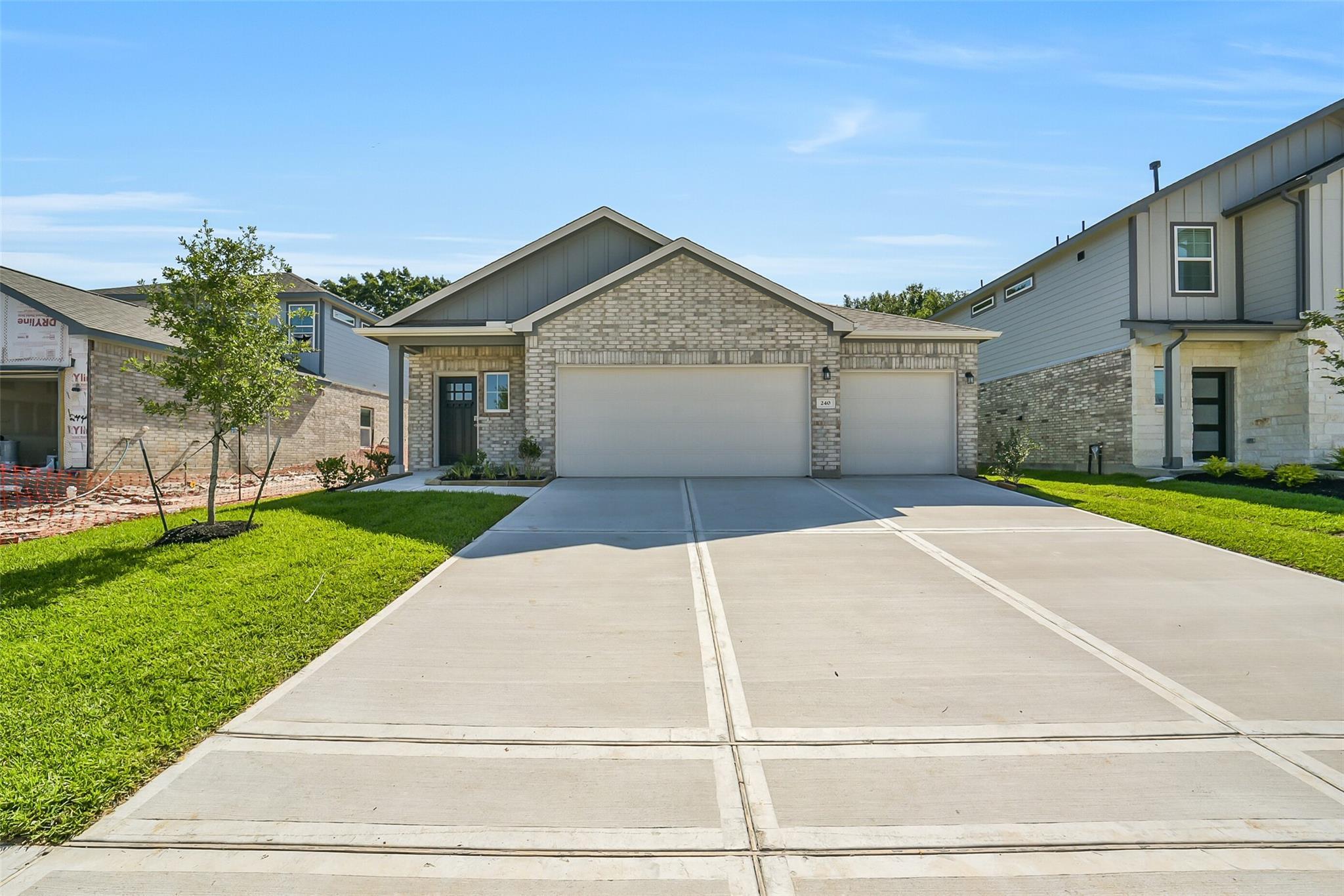 Image 1 of Davidson Homes' New Home at 240 Harlingen Drive