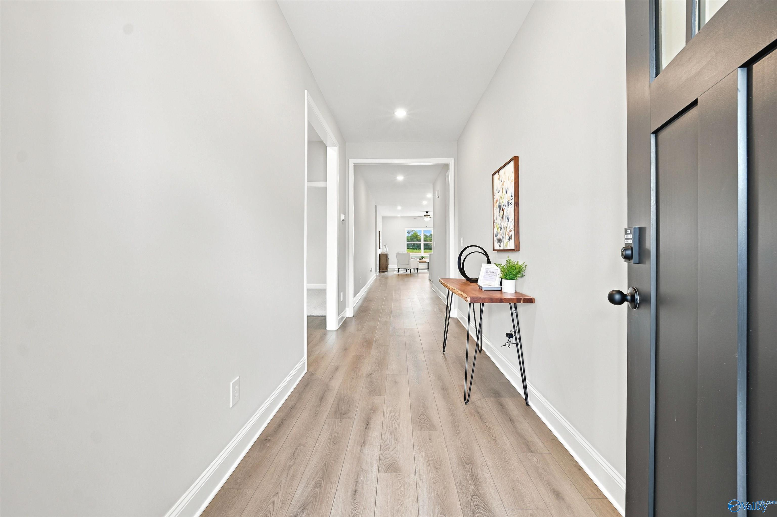 Image 15 of Davidson Homes' New Home at 121 Berry Cove Avenue