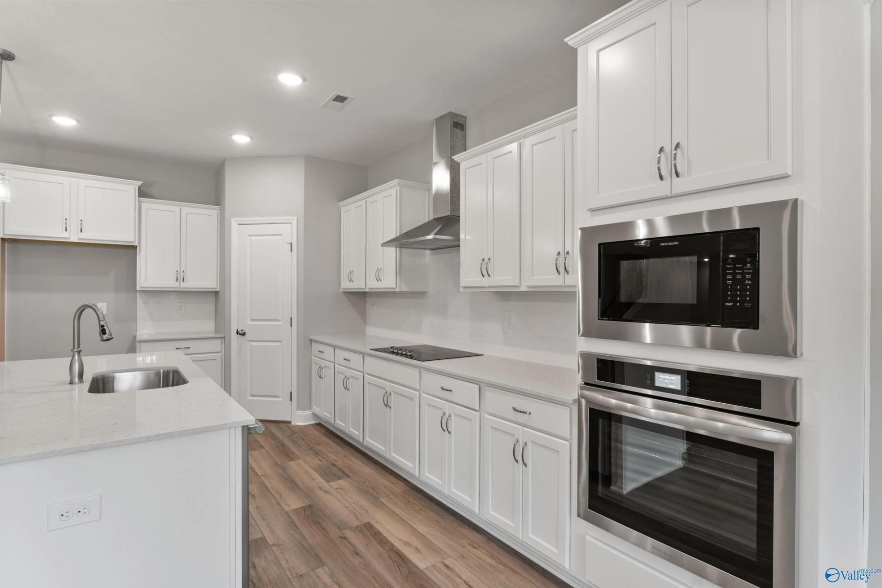 Image 7 of Davidson Homes' New Home at 29186 Canoe Circle