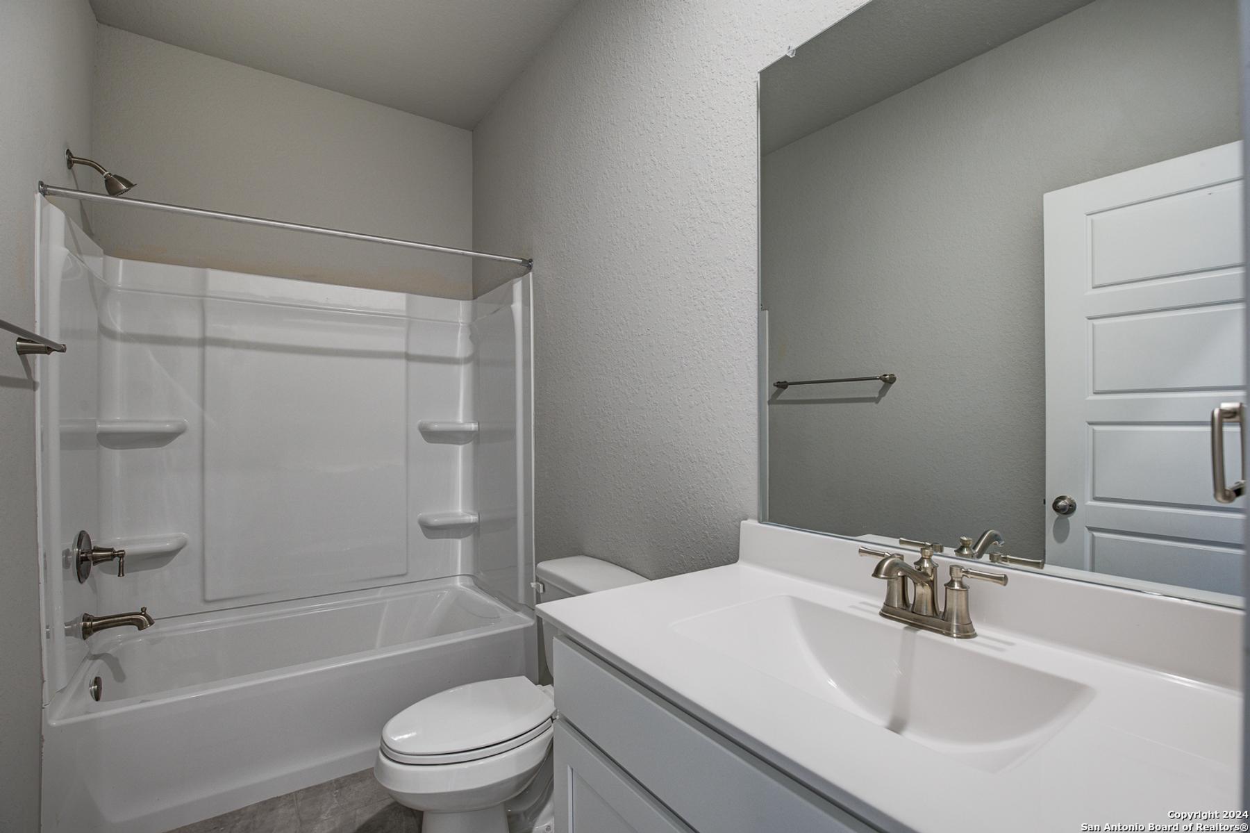 Image 10 of Davidson Homes' New Home at 300 Ivy Roads