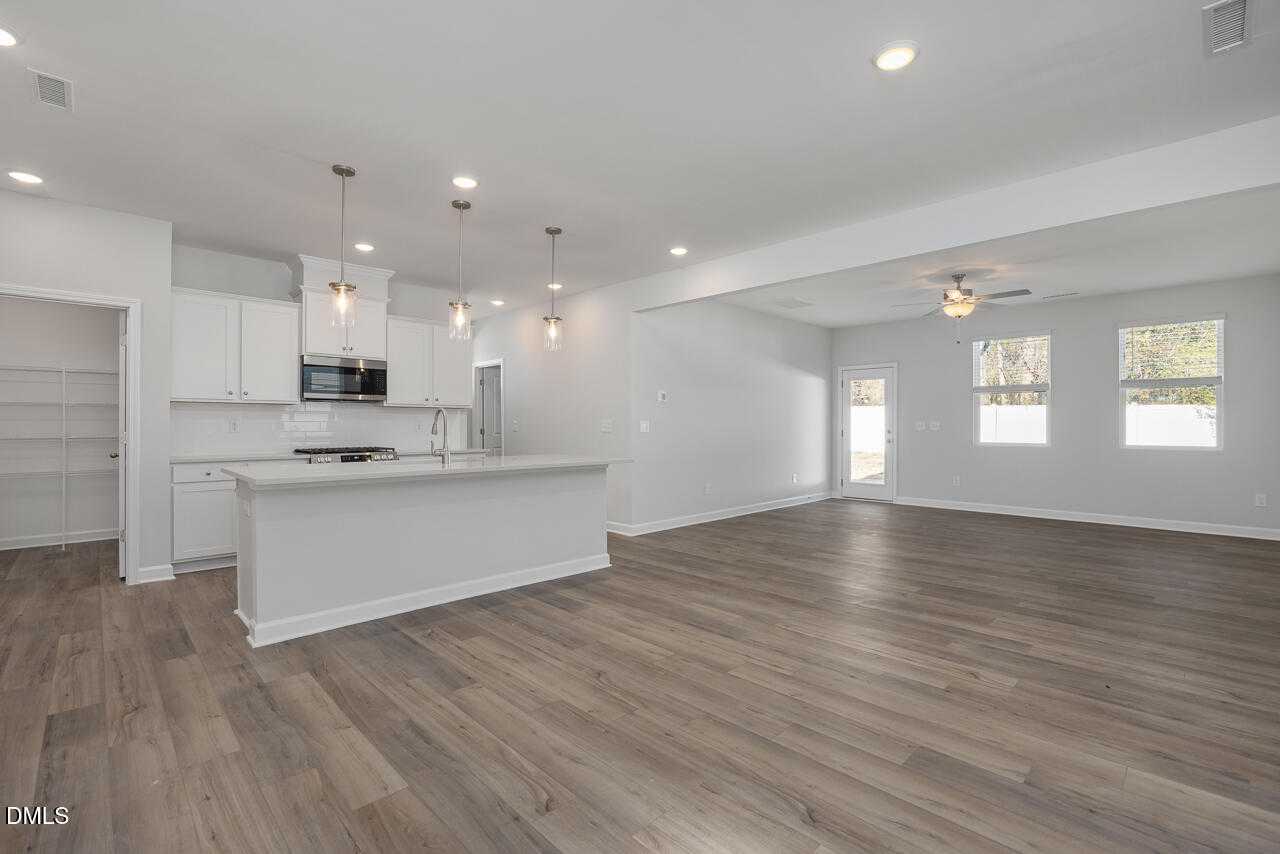 Image 3 of Davidson Homes' New Home at 276 Gregory Village Drive