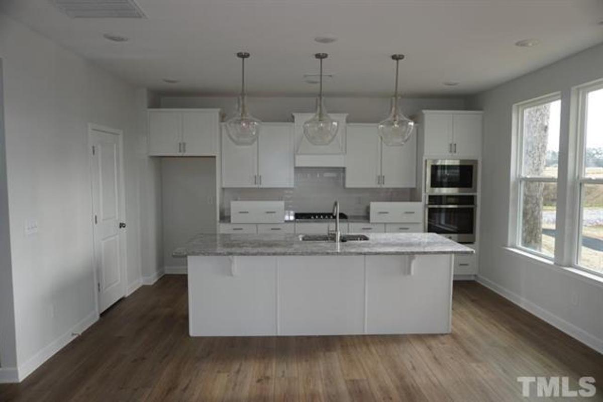 Image 3 of Davidson Homes' New Home at 516 Craftsman Ridge Trail