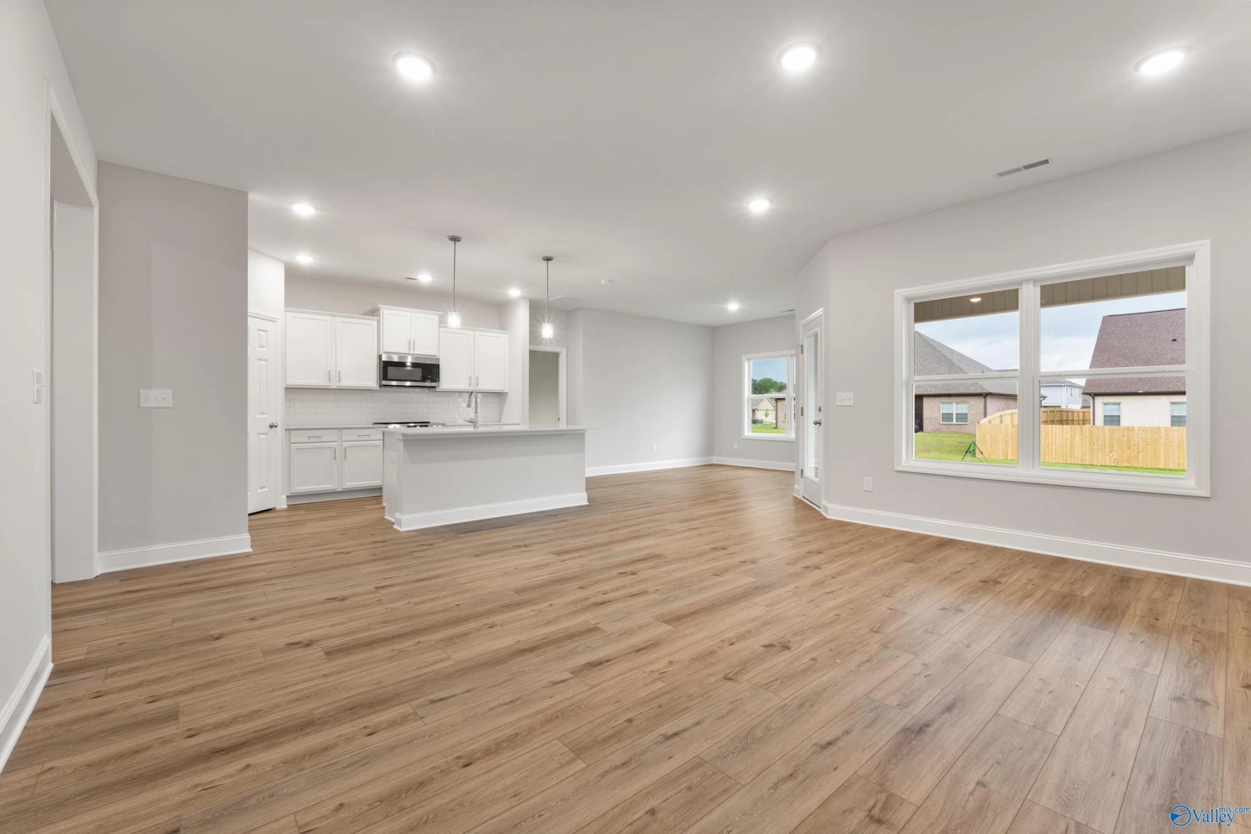 Image 20 of Davidson Homes' New Home at 140 Ivy Vine Drive