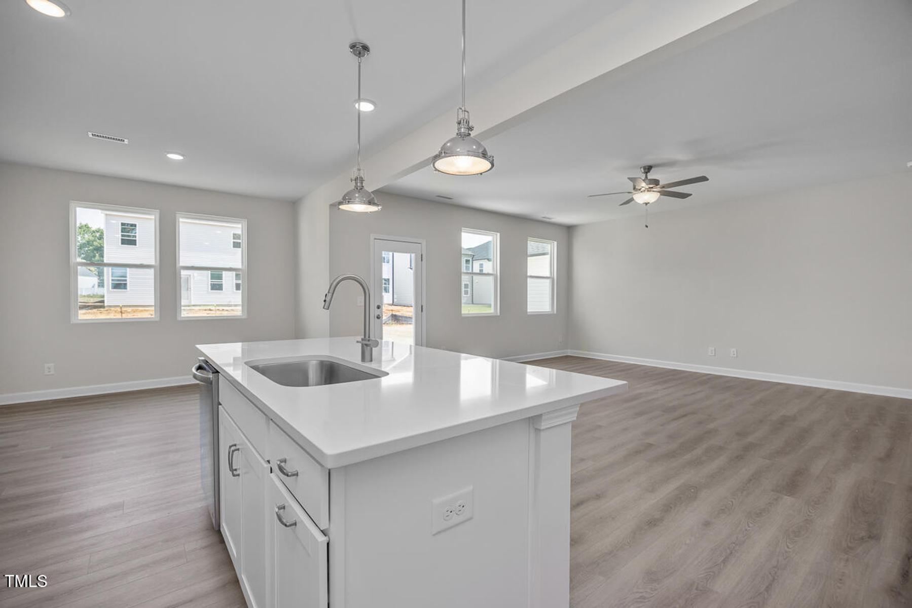 Image 4 of Davidson Homes' New Home at 104 Fairwinds Drive