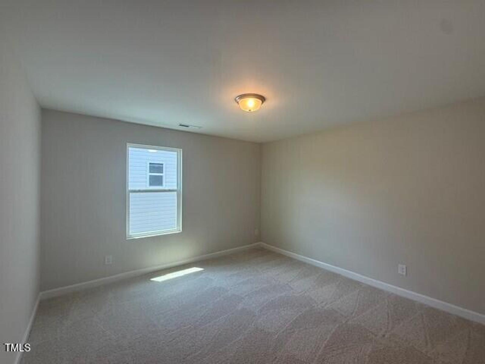 Image 16 of Davidson Homes' New Home at 307 Gregory Village Drive
