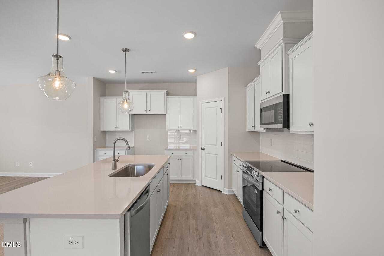 Image 3 of Davidson Homes' New Home at 433 Old Fashioned Way