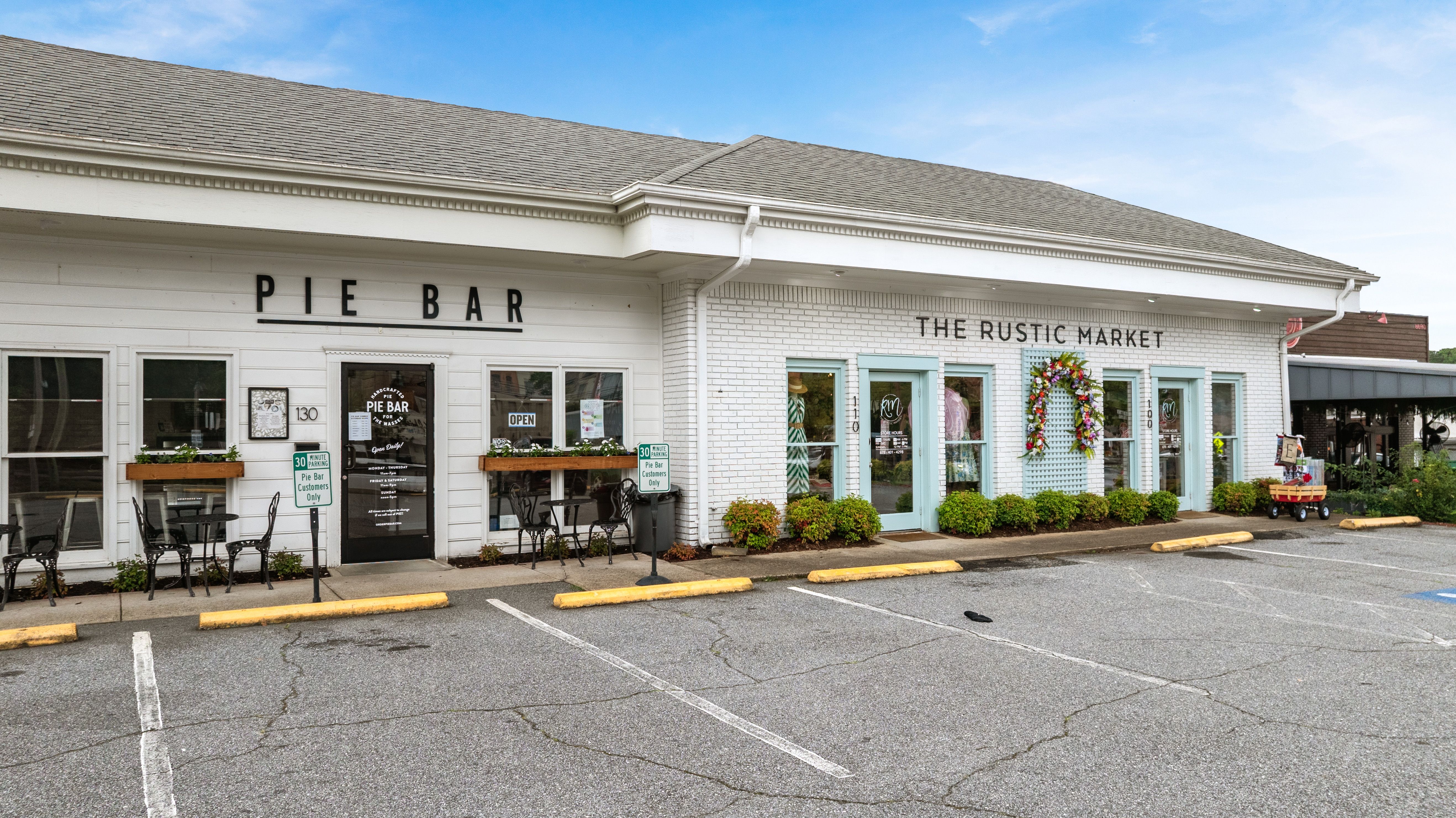 Pie Bar and The Rustic Market storefronts in Woodstock, Georgia near Grafton Trace by Davidson Homes.