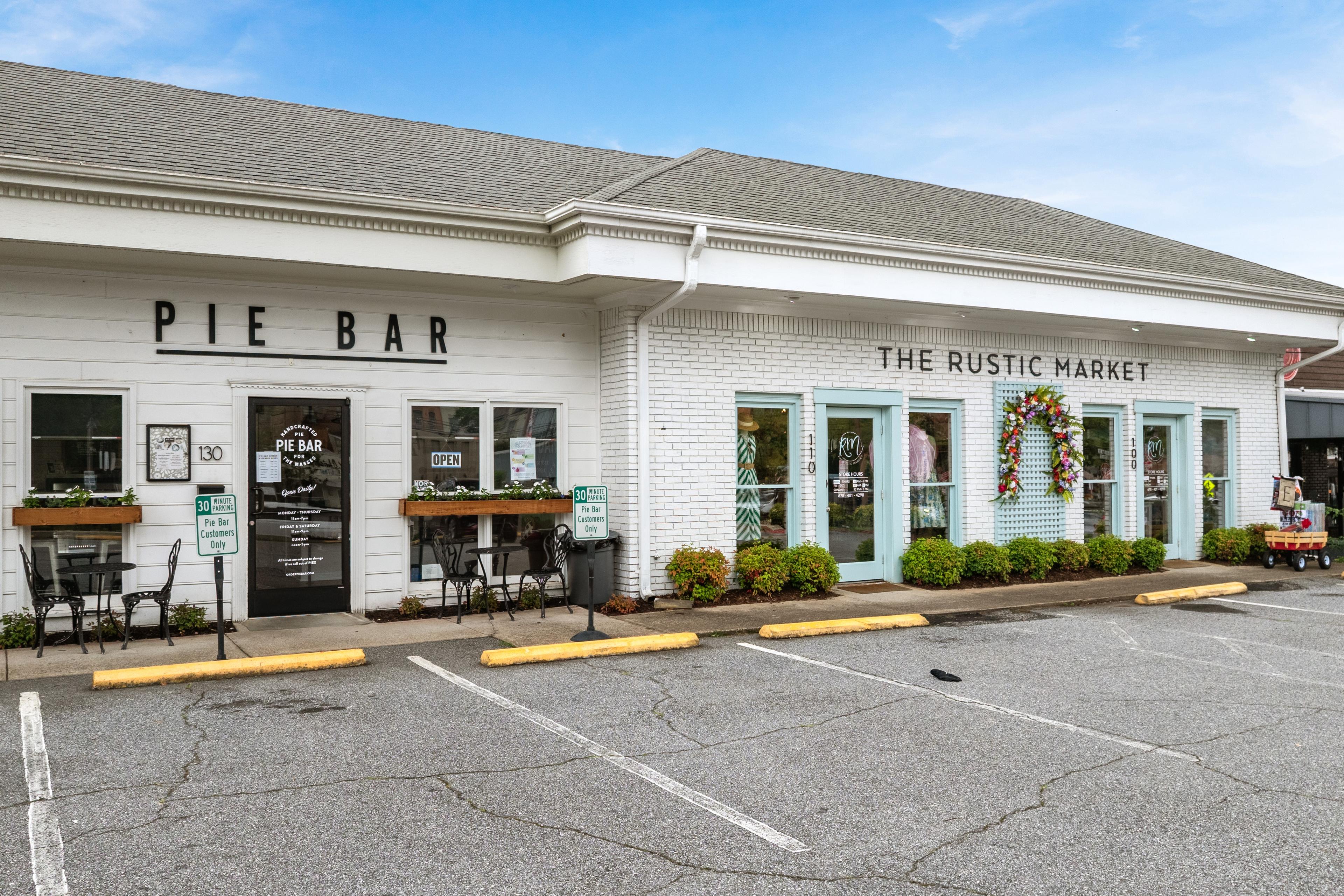 Pie Bar and The Rustic Market storefronts in Woodstock, Georgia near Grafton Trace by Davidson Homes.