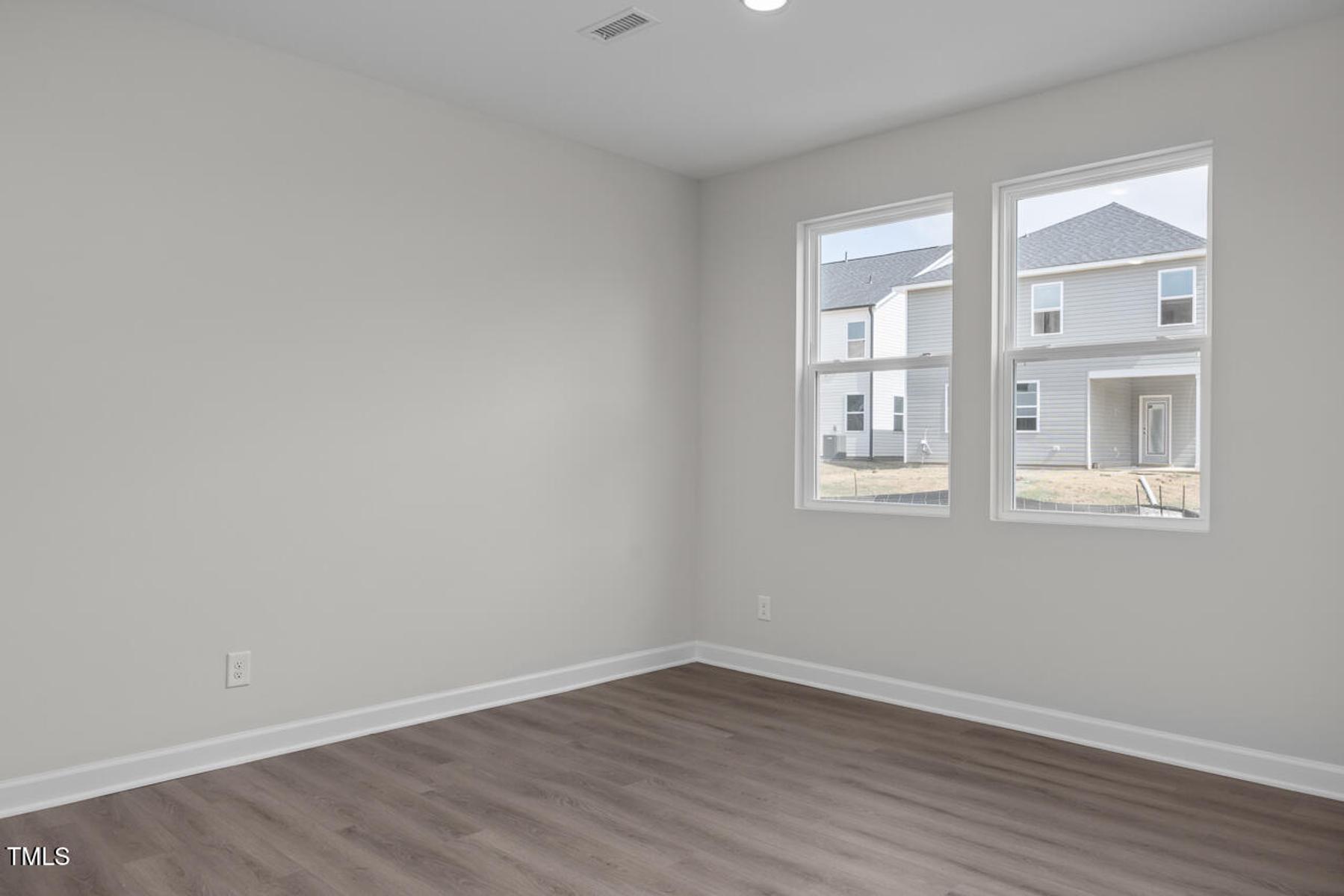 Image 9 of Davidson Homes' New Home at 104 Fairwinds Drive