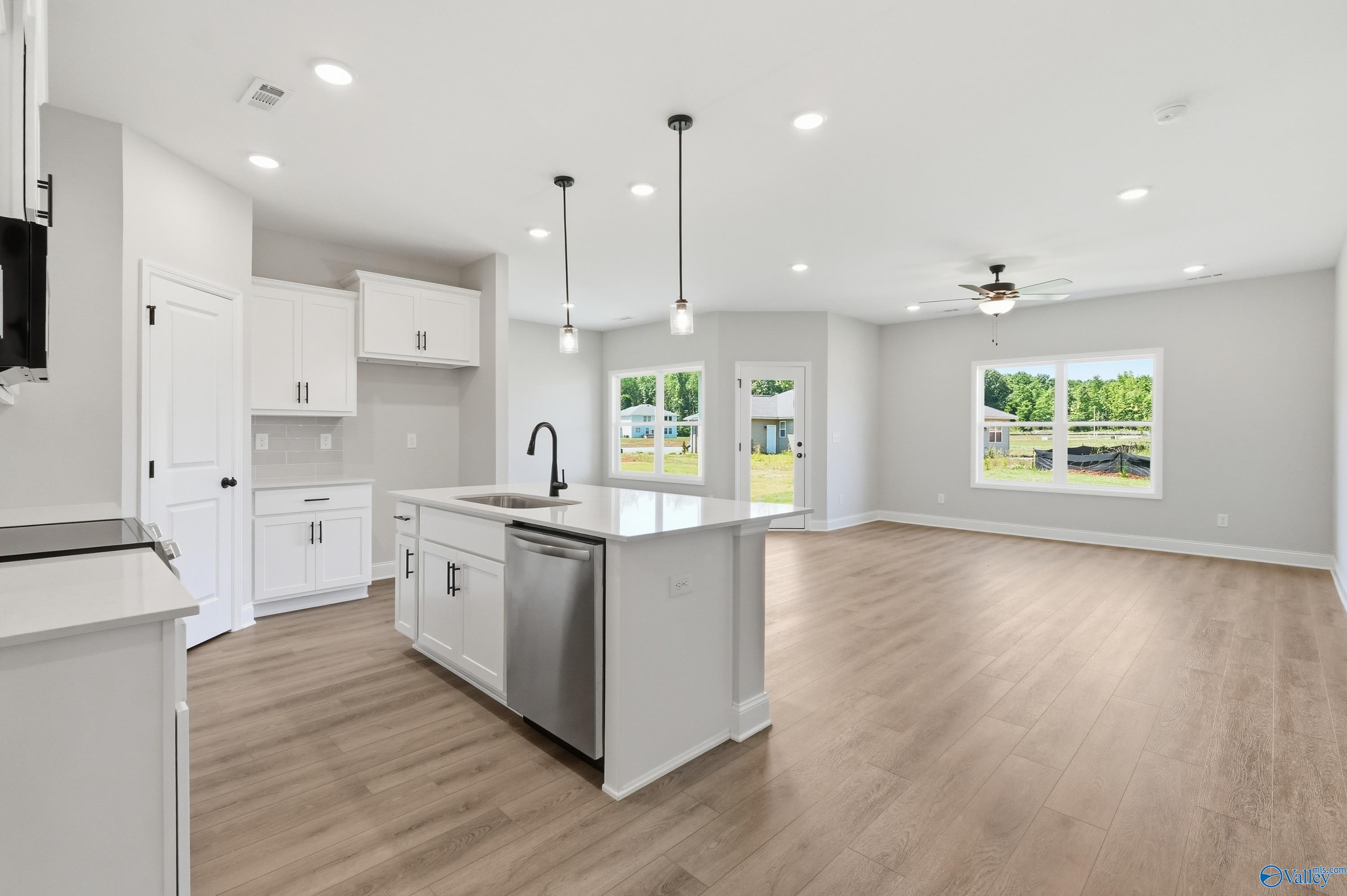 Image 3 of Davidson Homes' New Home at 114 Plum Tree Lane