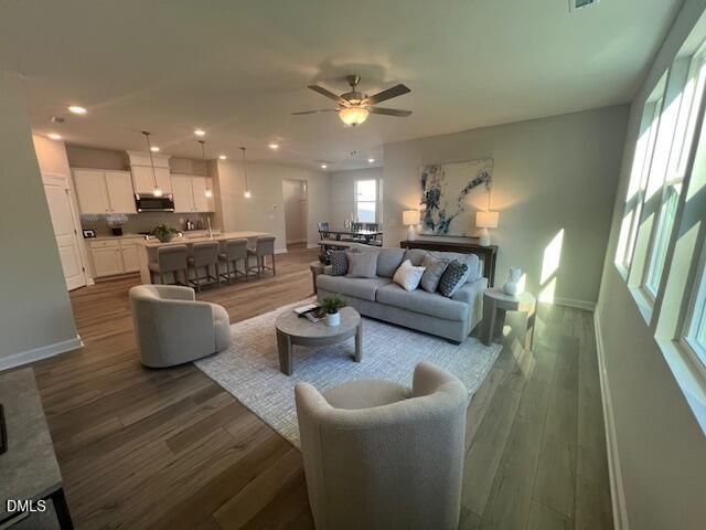 Image 12 of Davidson Homes' New Home at 224 Gregory Village Drive