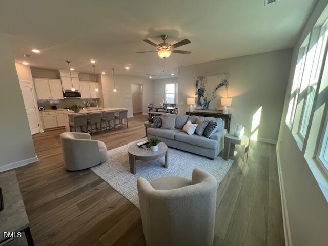 Image 12 of Davidson Homes' New Home at 224 Gregory Village Drive