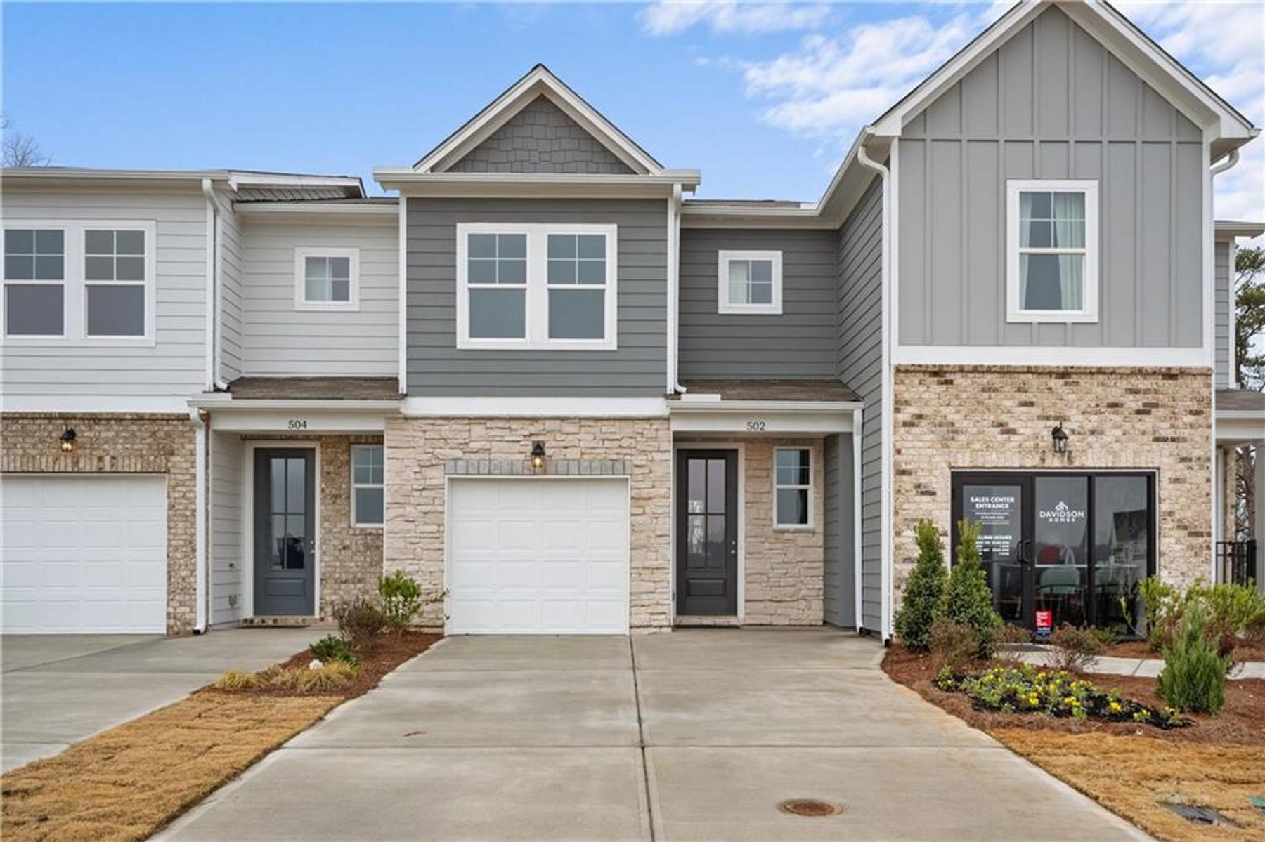 Image 4 of Davidson Homes' New Home at 512 Crown Drive