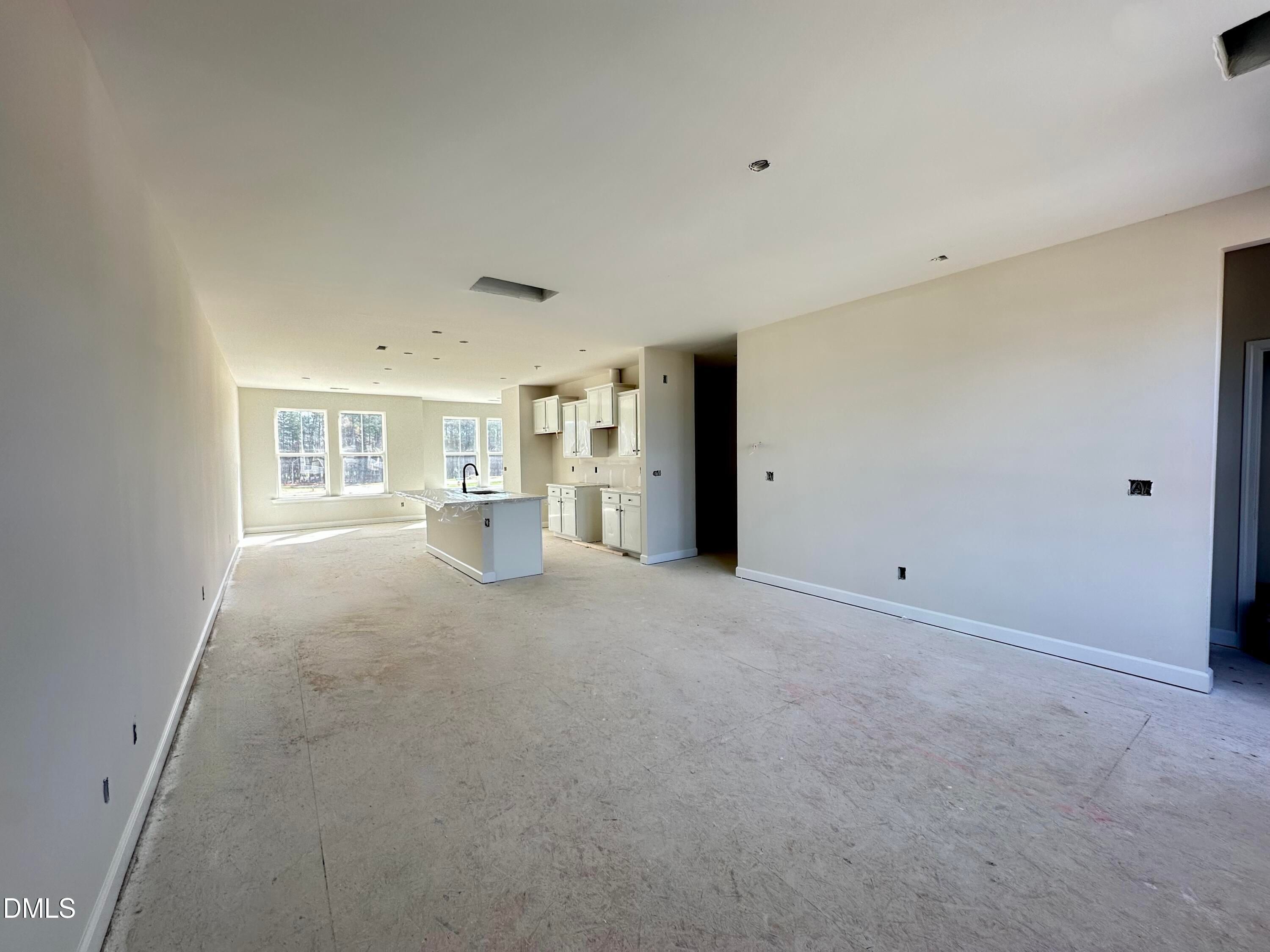 Image 10 of Davidson Homes' New Home at 608 Thatch Lane