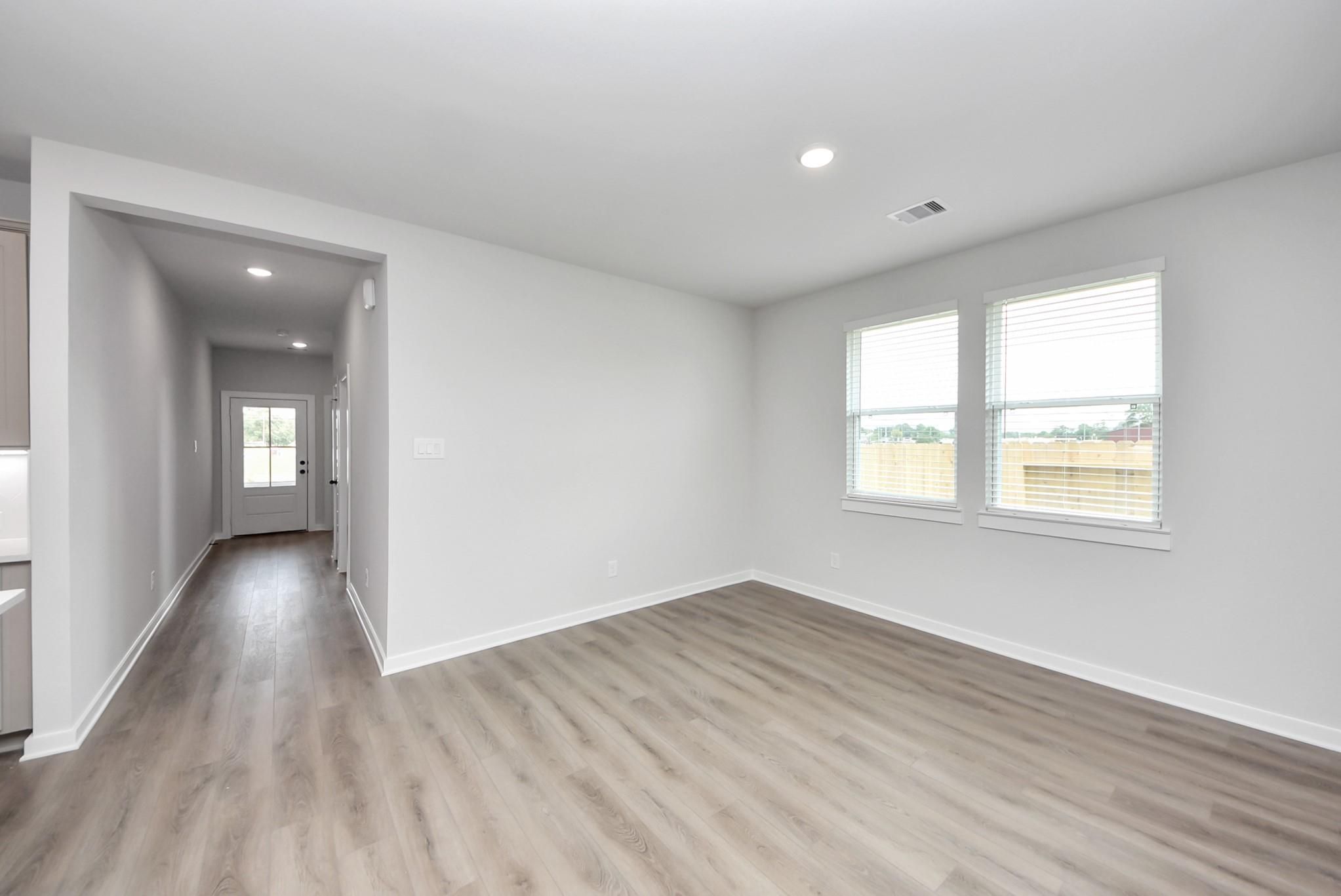 Image 18 of Davidson Homes' New Home at 247 Southern Sound Drive