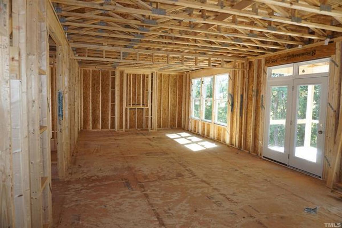Image 5 of Davidson Homes' New Home at 508 Craftsman Ridge Trail