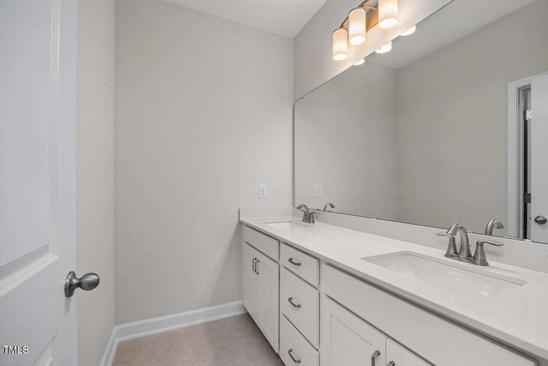 Image 22 of Davidson Homes' New Home at 448 Golden Dragonfly Street