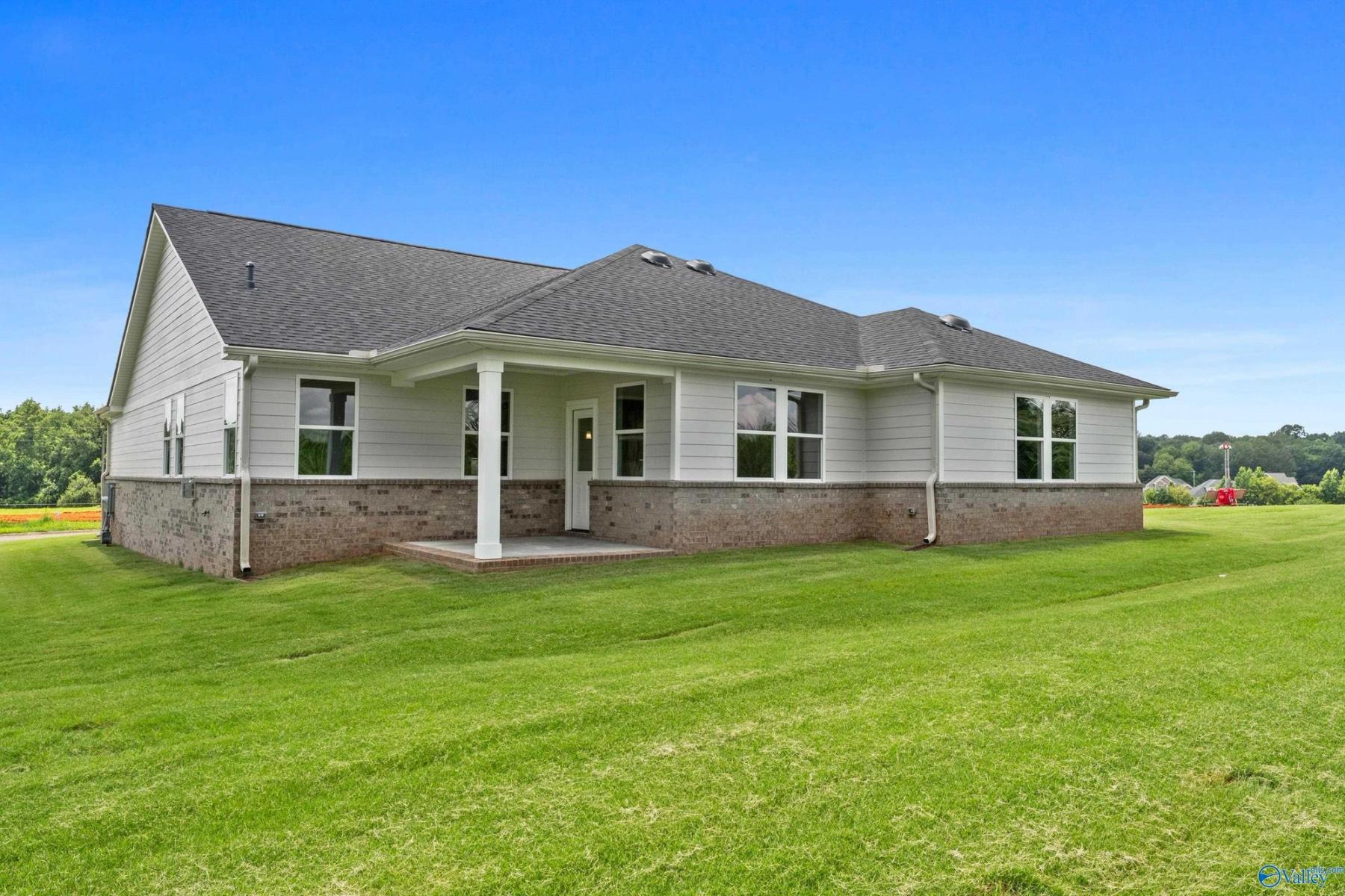 Image 29 of Davidson Homes' New Home at 215 Applewood Court