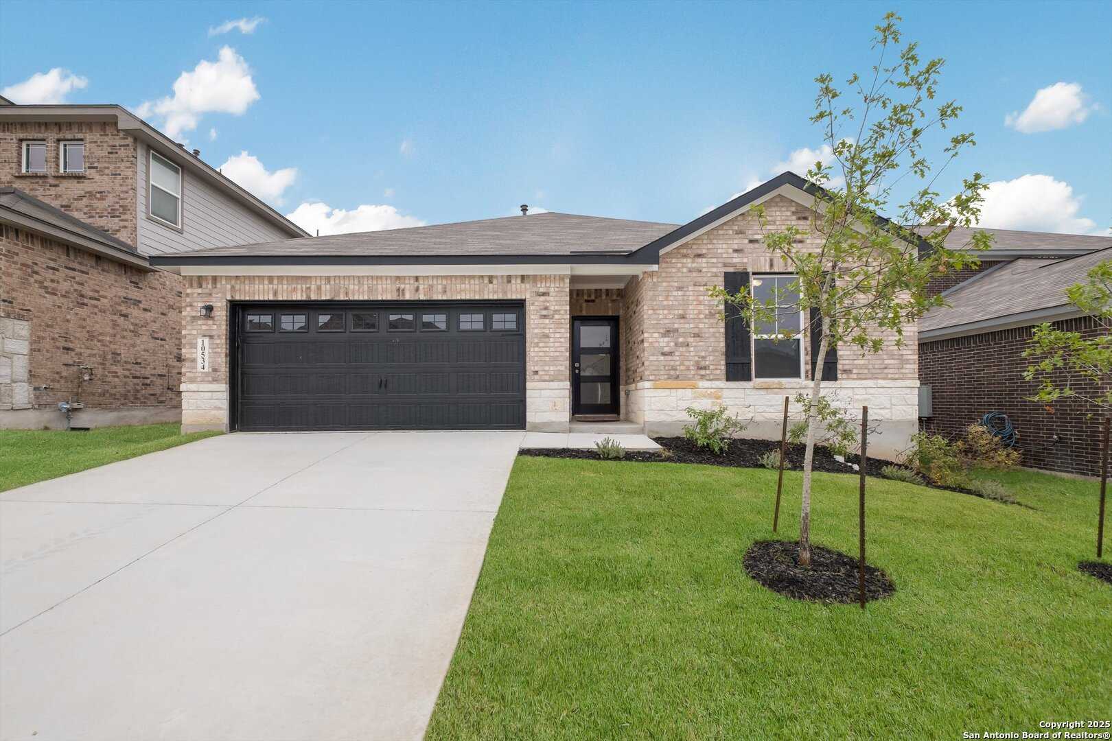 Image 3 of Davidson Homes' New Home at 10534 Briceway Club