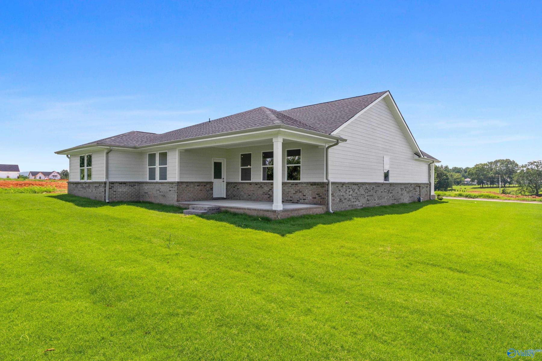 Image 24 of Davidson Homes' New Home at 207 Applewood Court