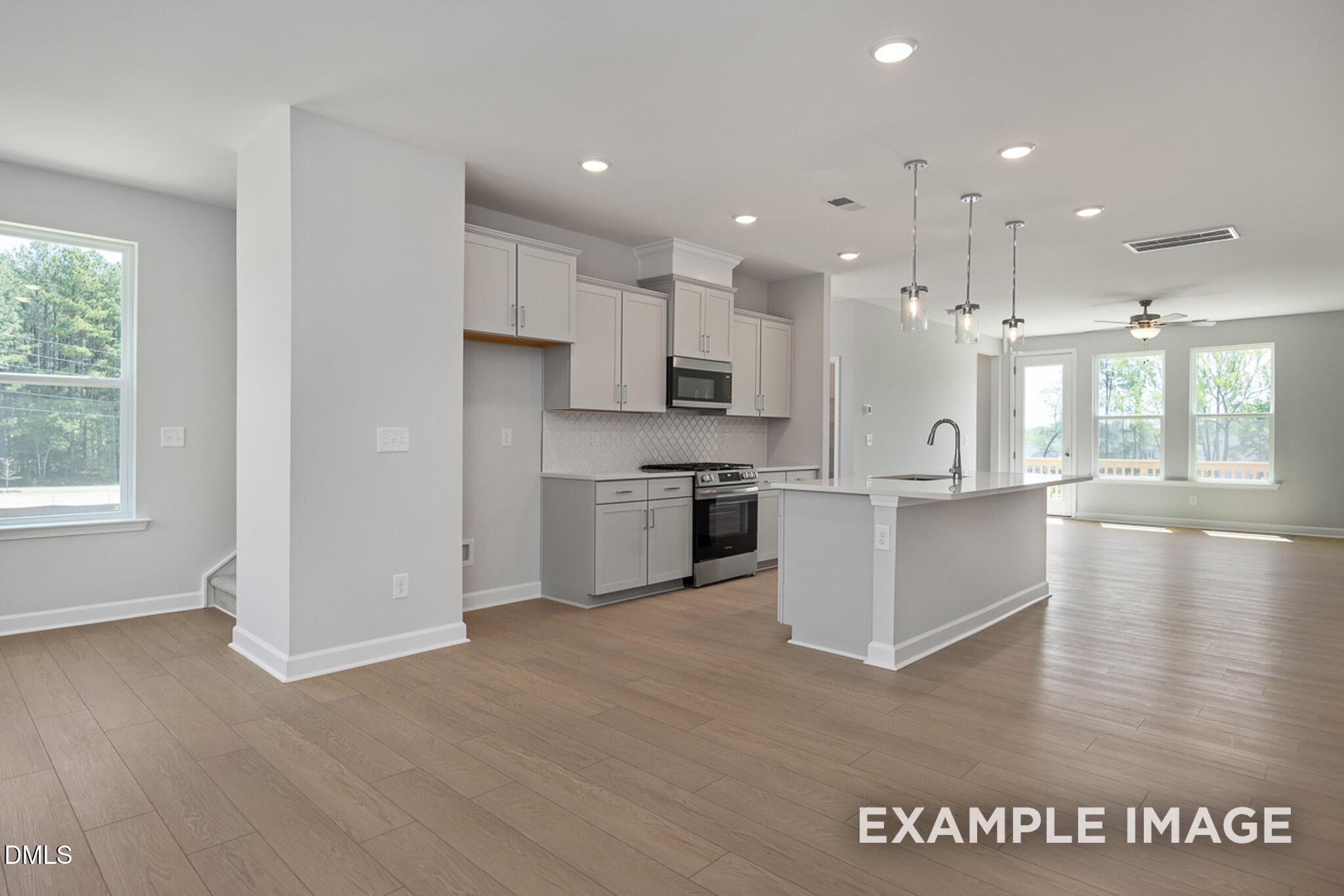 Image 9 of Davidson Homes' New Home at 401 Bahia Drive