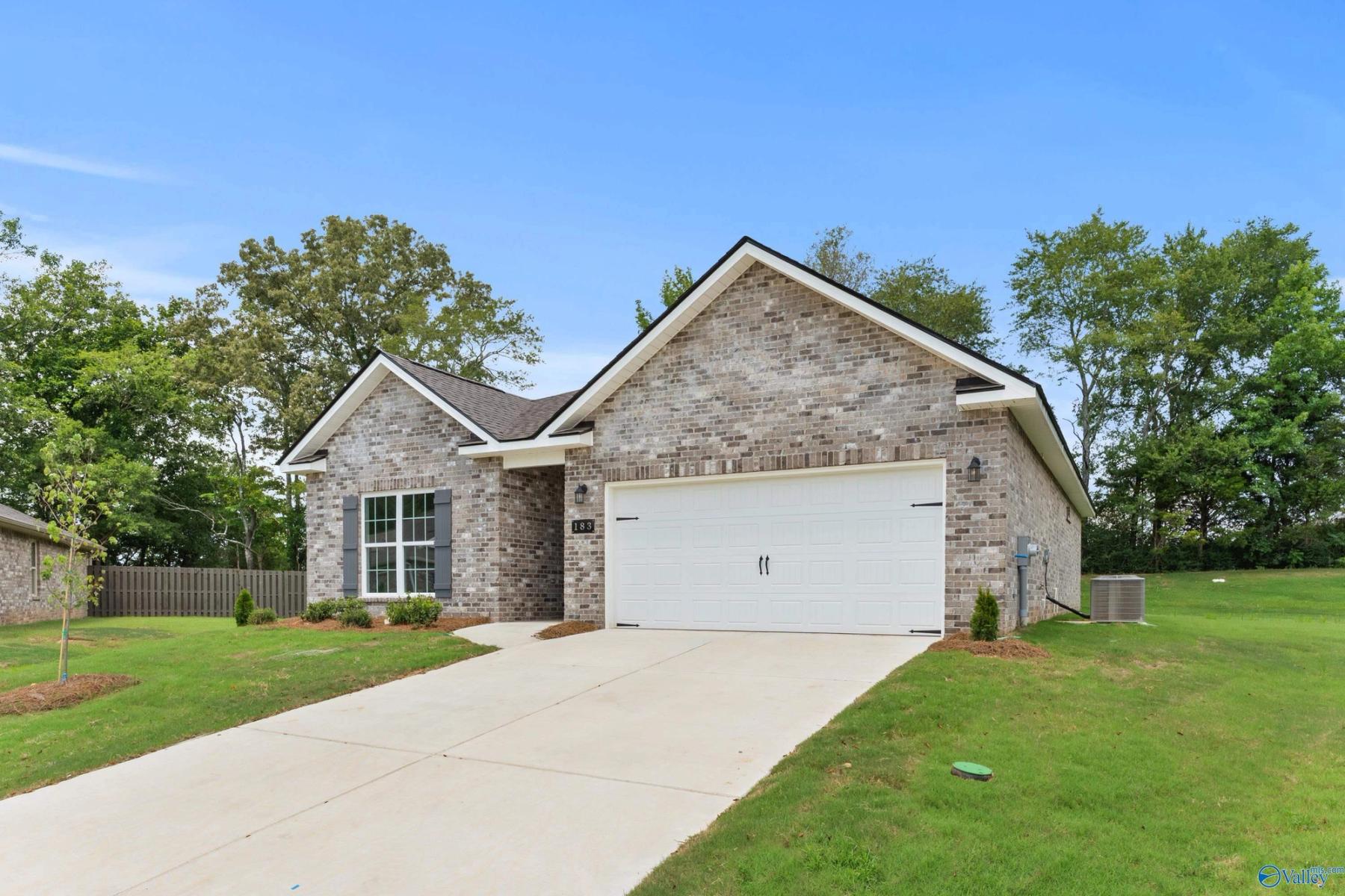 Image 3 of Davidson Homes' New Home at 183 River Pointe Drive