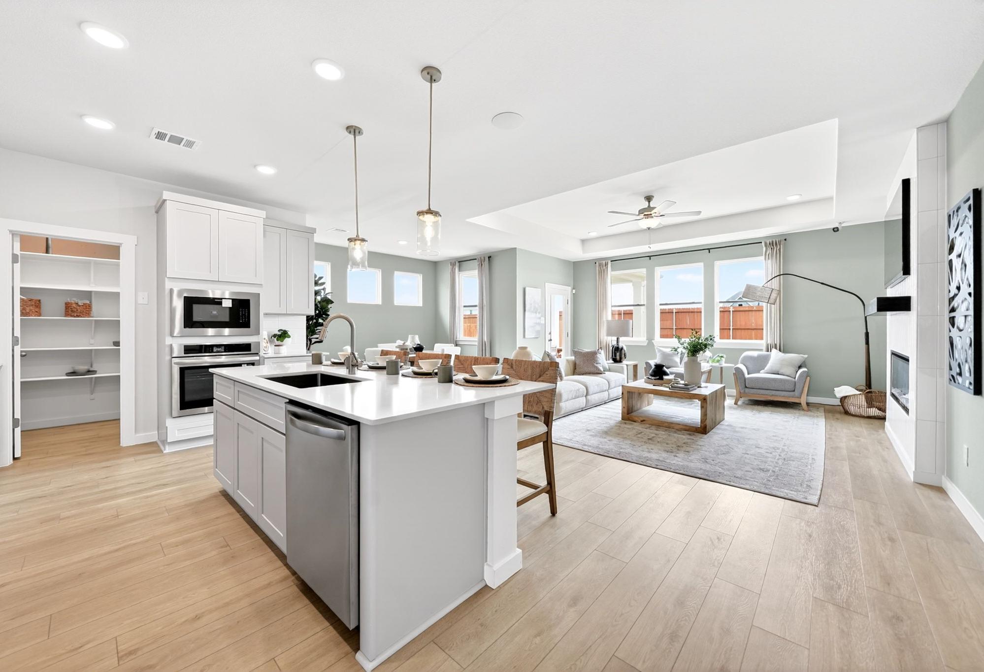 Image 4 of Davidson Homes' The Laurel M Floor Plan