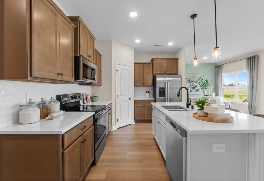 Image 4 of Davidson Homes' The Daphne F Floor Plan