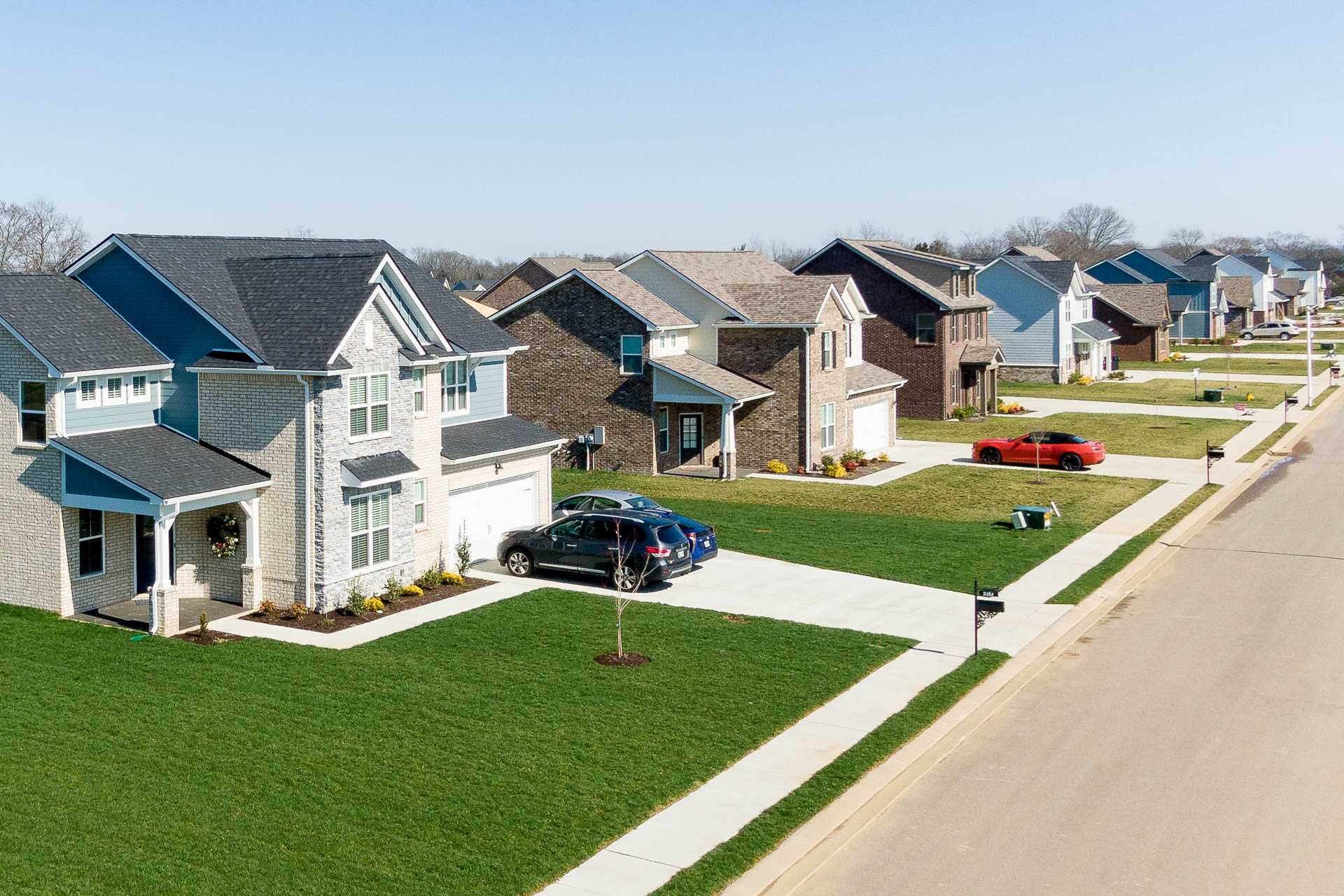 Homes in Davidson Homes' Rivers Edge community in Murfreesboro, Tennessee