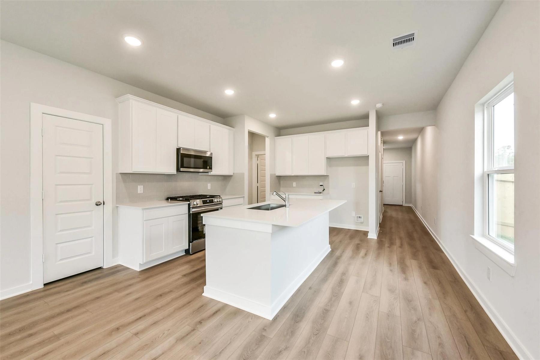 Image 2 of Davidson Homes' New Home at 1990 Brookpointe