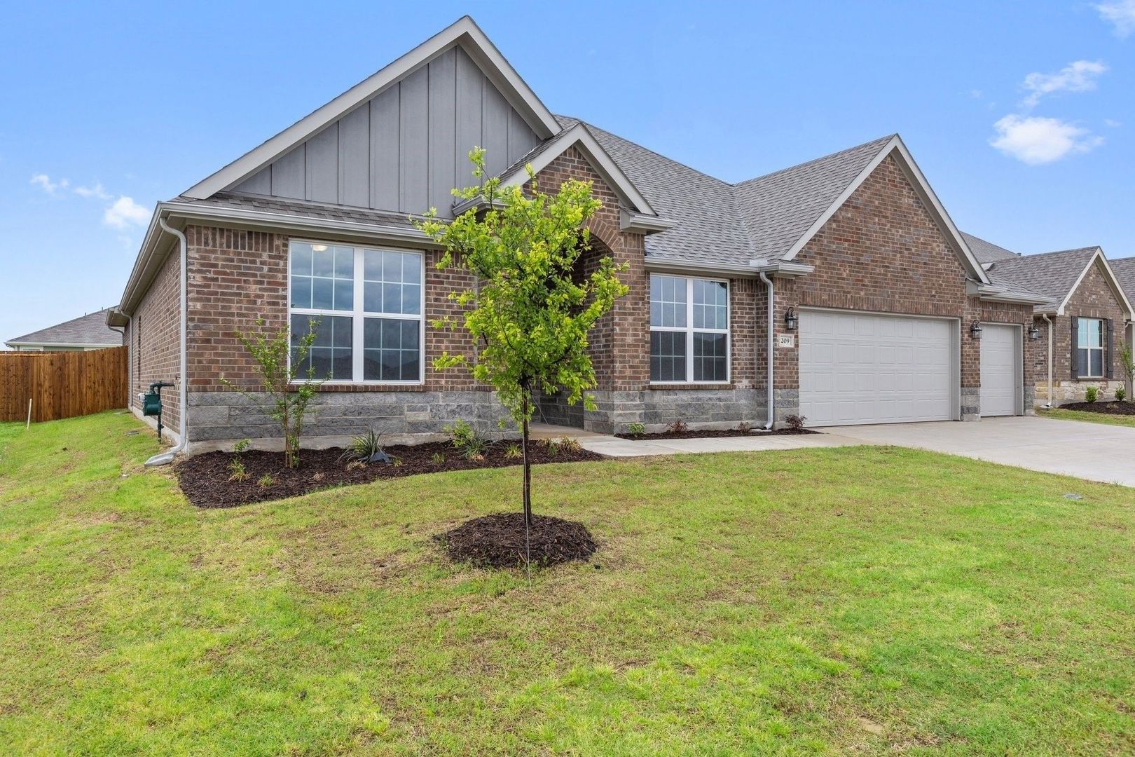 Image 3 of Davidson Homes' New Home at 209 Briarwood Drive