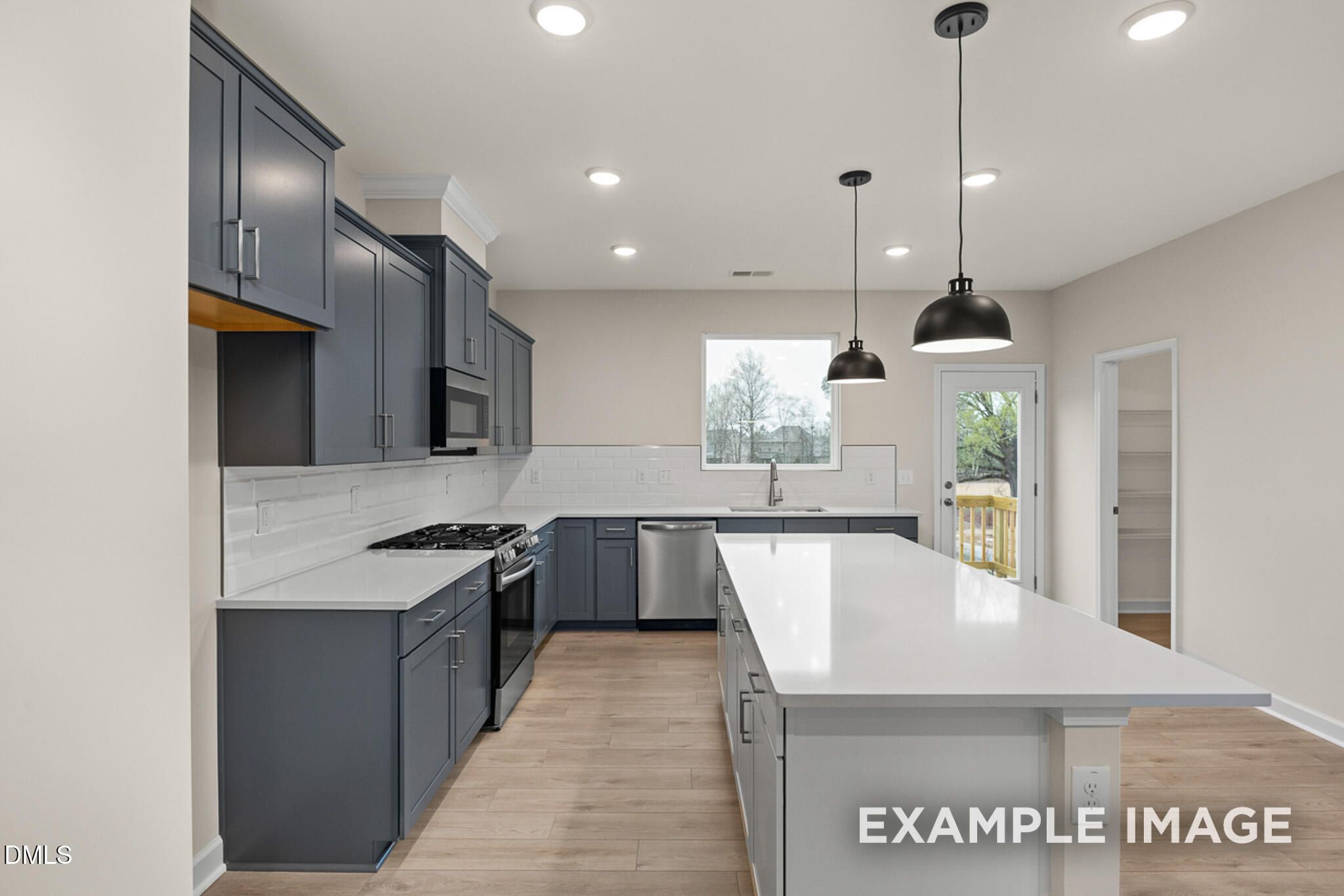 Image 10 of Davidson Homes' New Home at 403 Bahia Drive