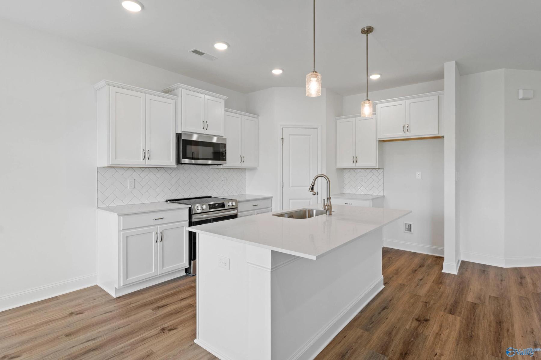 Image 9 of Davidson Homes' New Home at 154 Heritage Lakes Boulevard