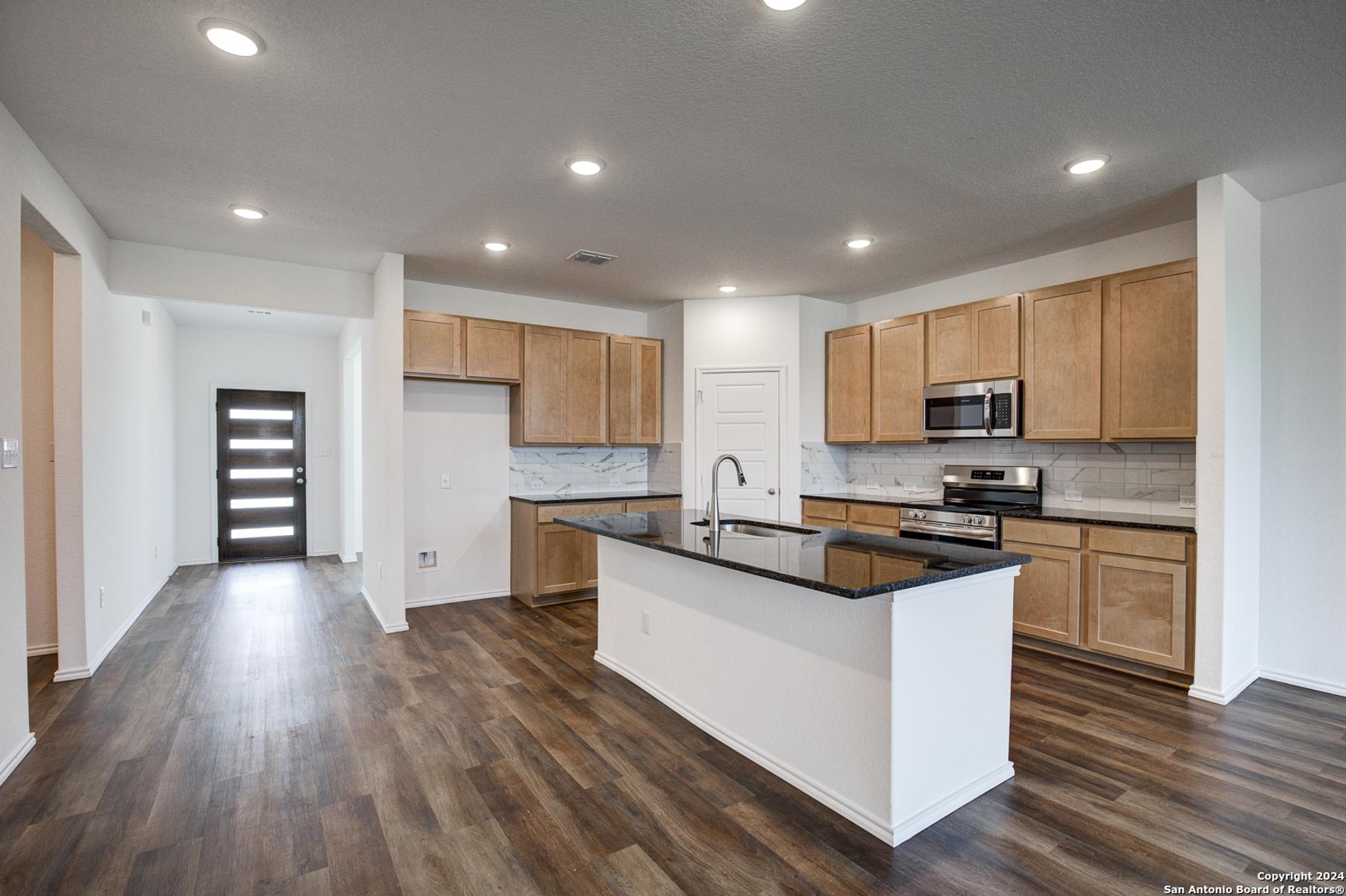 Image 9 of Davidson Homes' New Home at 208 Drew Circle