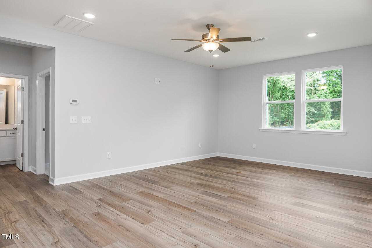 Image 9 of Davidson Homes' New Home at 444 Golden Dragonfly Street