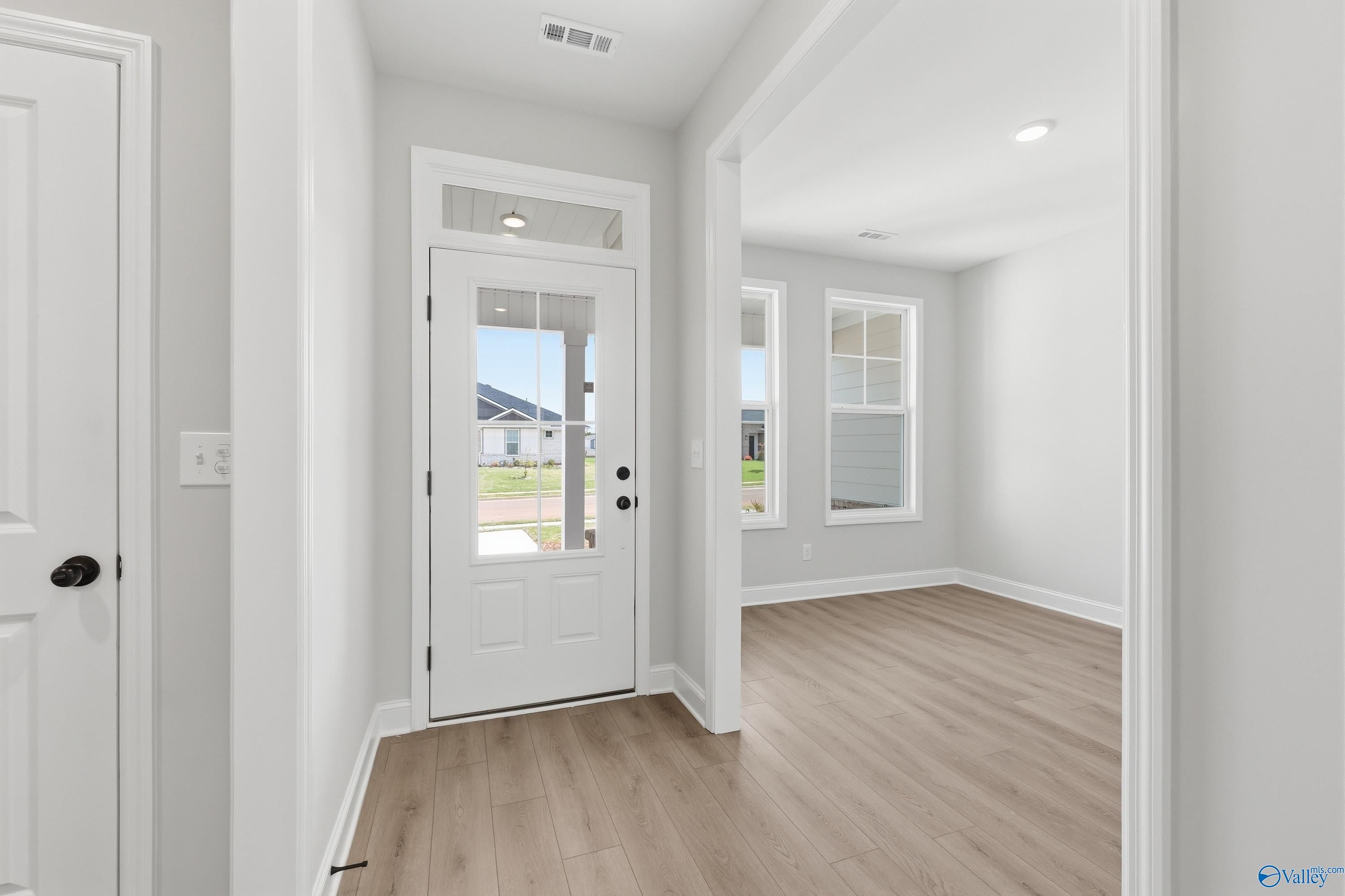 Image 10 of Davidson Homes' New Home at 106 Evergreen Mill Lane