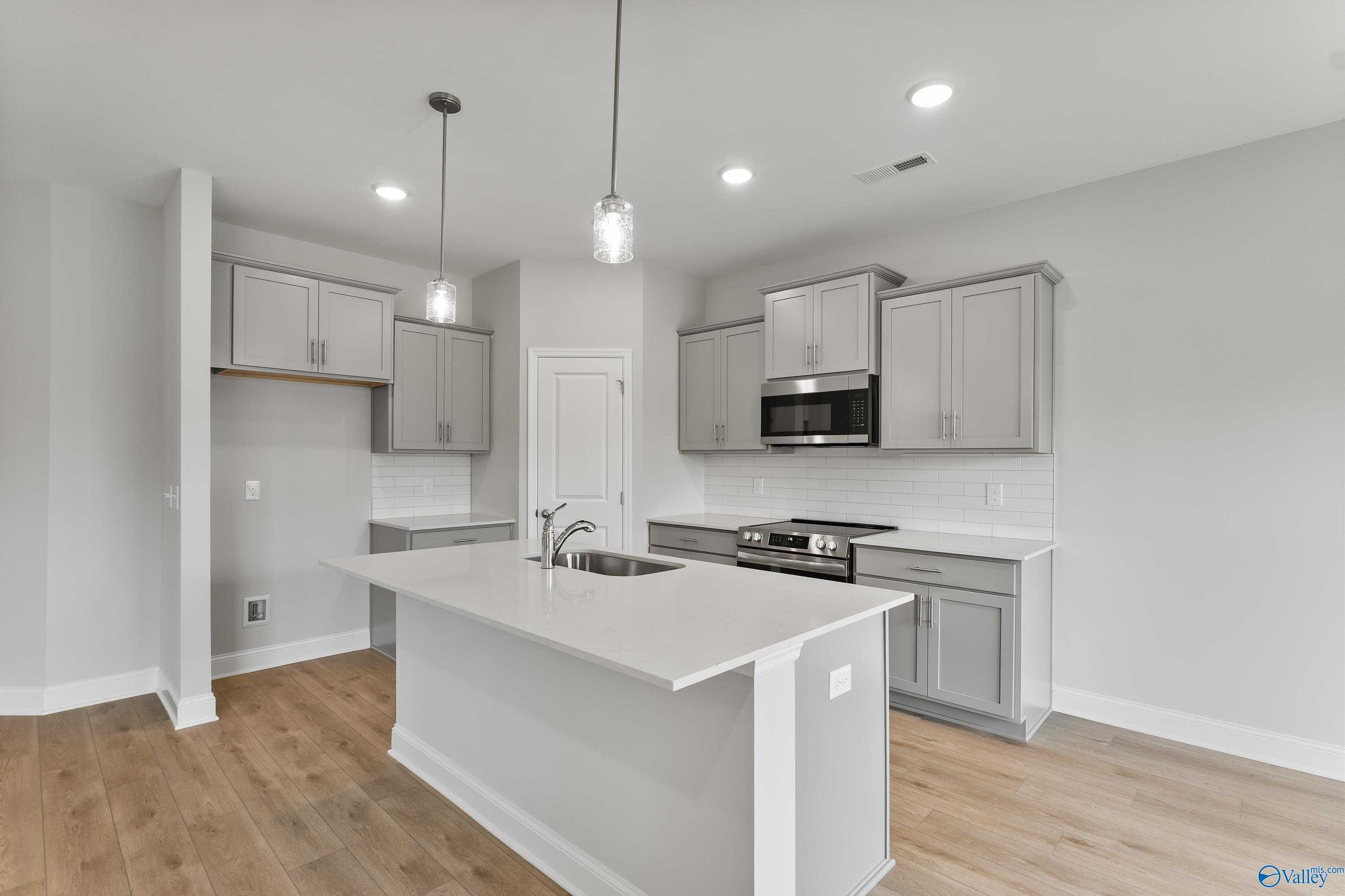 Image 2 of Davidson Homes' New Home at 313 Cherokee Glen Avenue