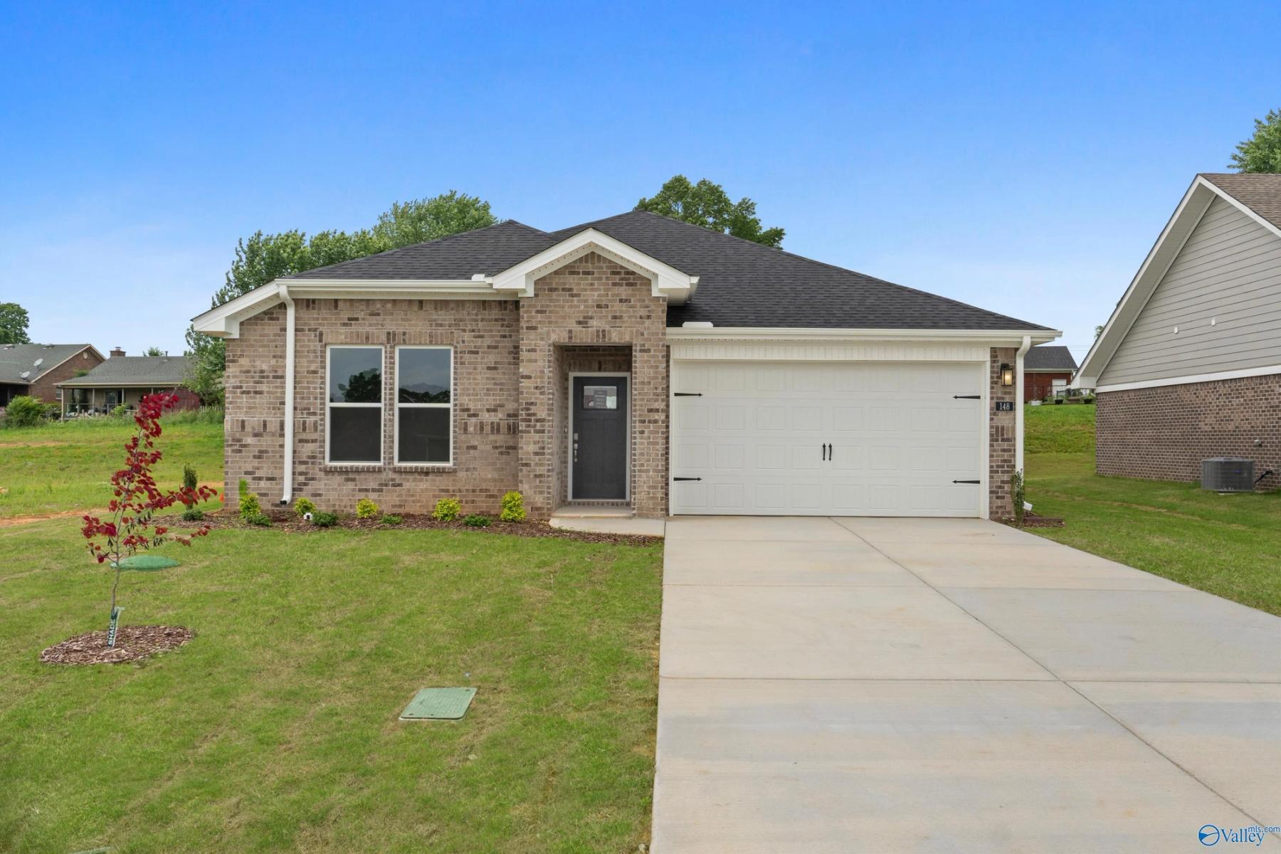 Image 2 of Davidson Homes' New Home at 148 Aurora Circle