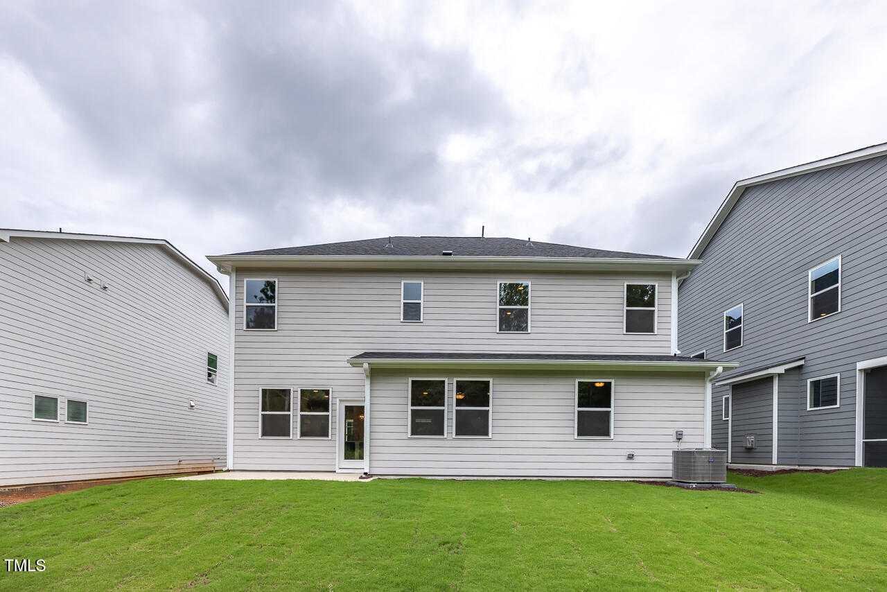 Image 29 of Davidson Homes' New Home at 444 Golden Dragonfly Street