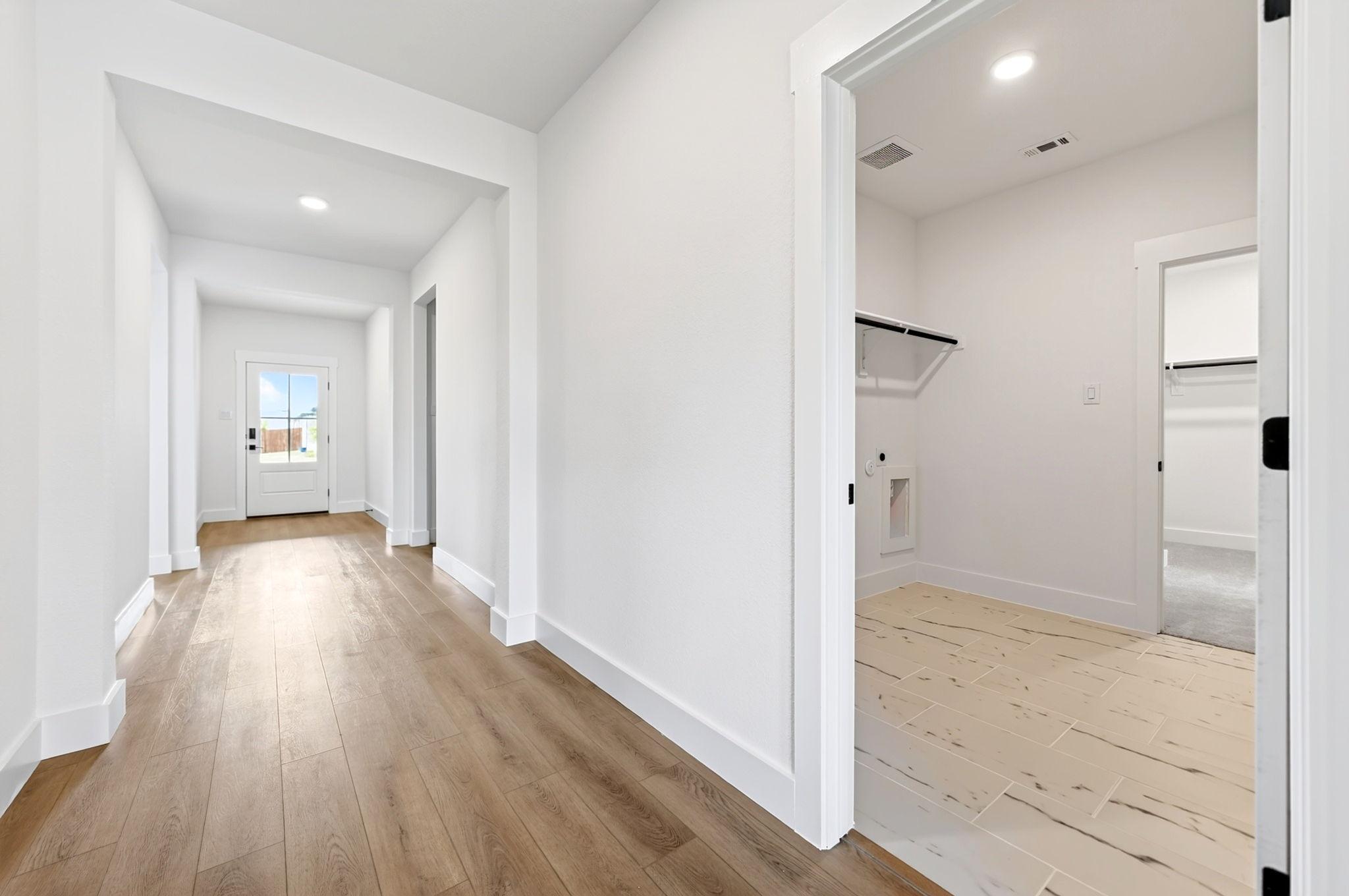 Image 7 of Davidson Homes' New Home at 202 Briarwood Drive