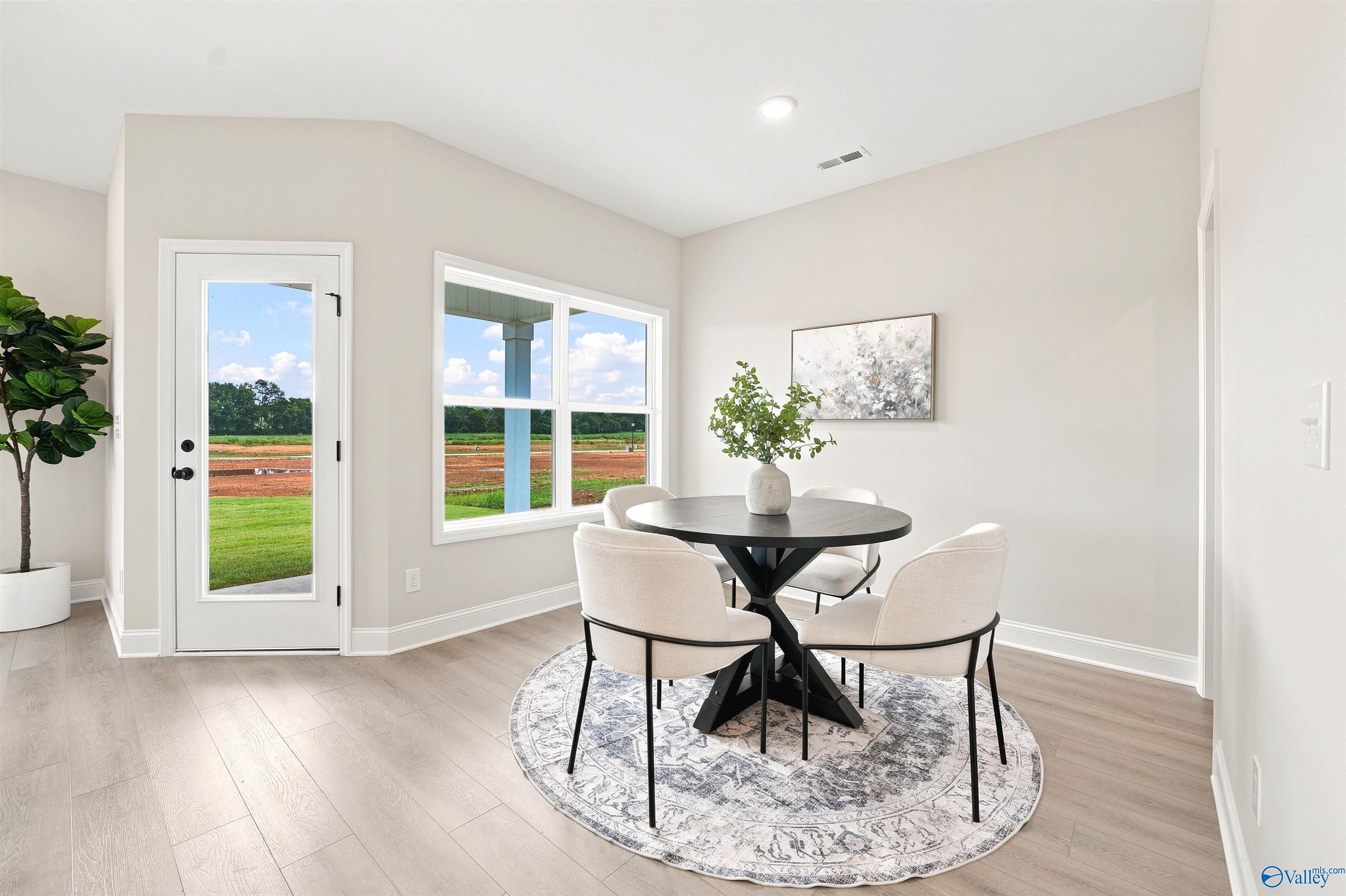 Image 5 of Davidson Homes' New Home at 121 Berry Cove Avenue