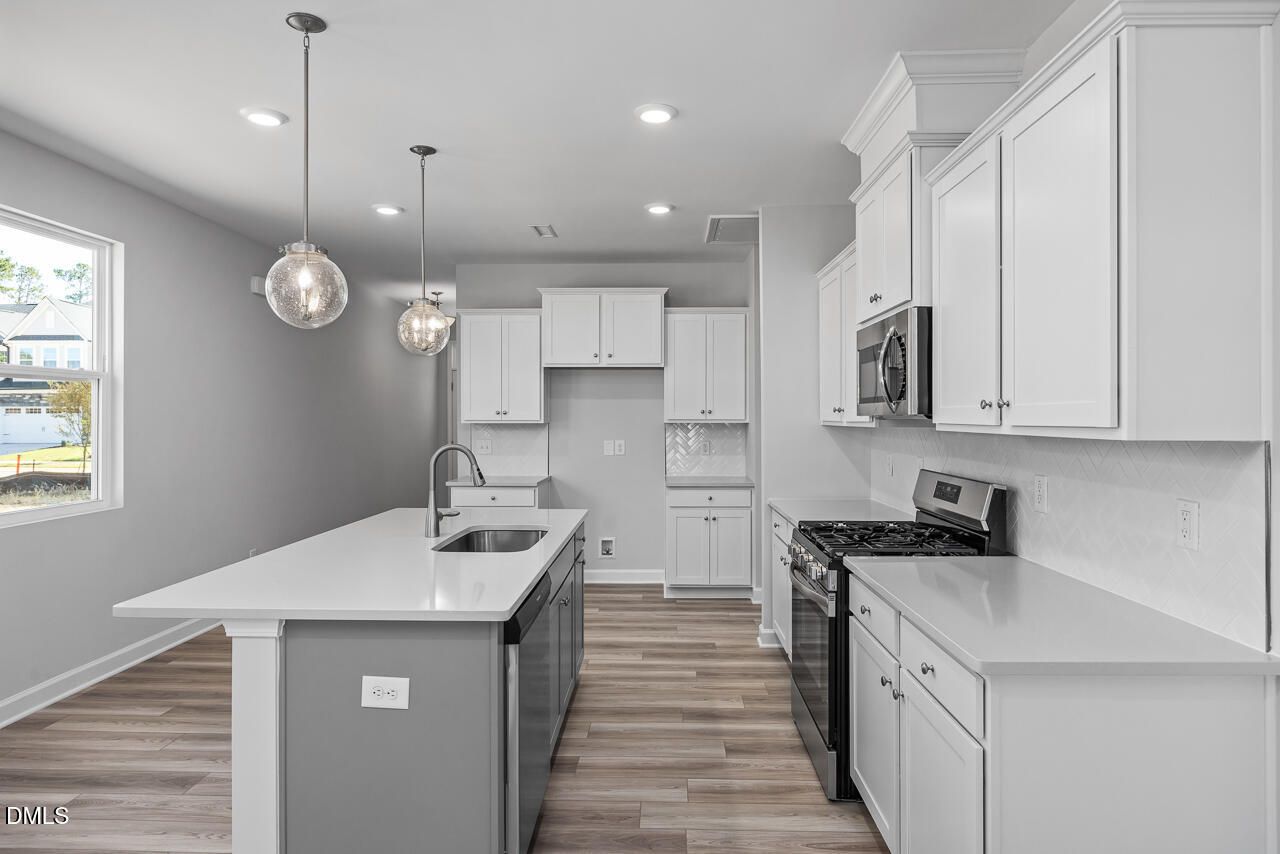 Image 10 of Davidson Homes' New Home at 314 Gregory Village Drive