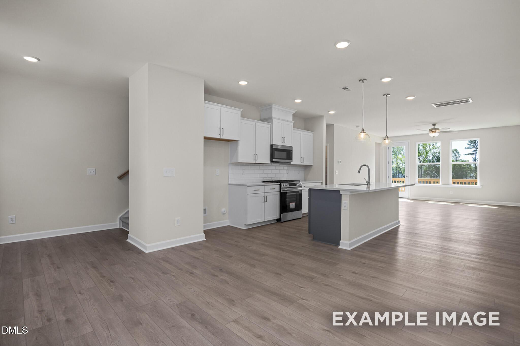 Image 8 of Davidson Homes' New Home at 405 Bahia Drive