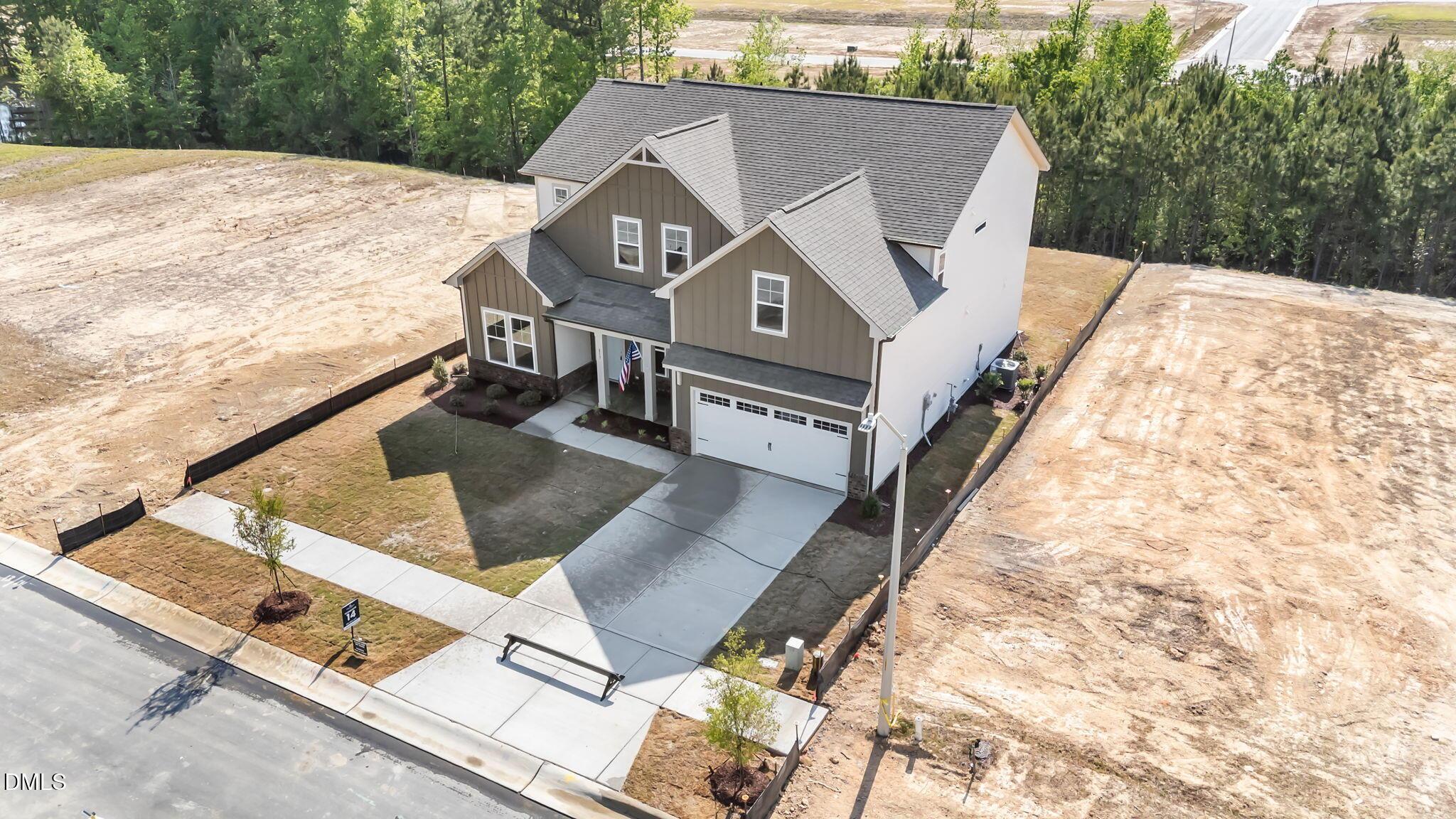 Image 3 of Davidson Homes' New Home at 817 Diana Victoria Court