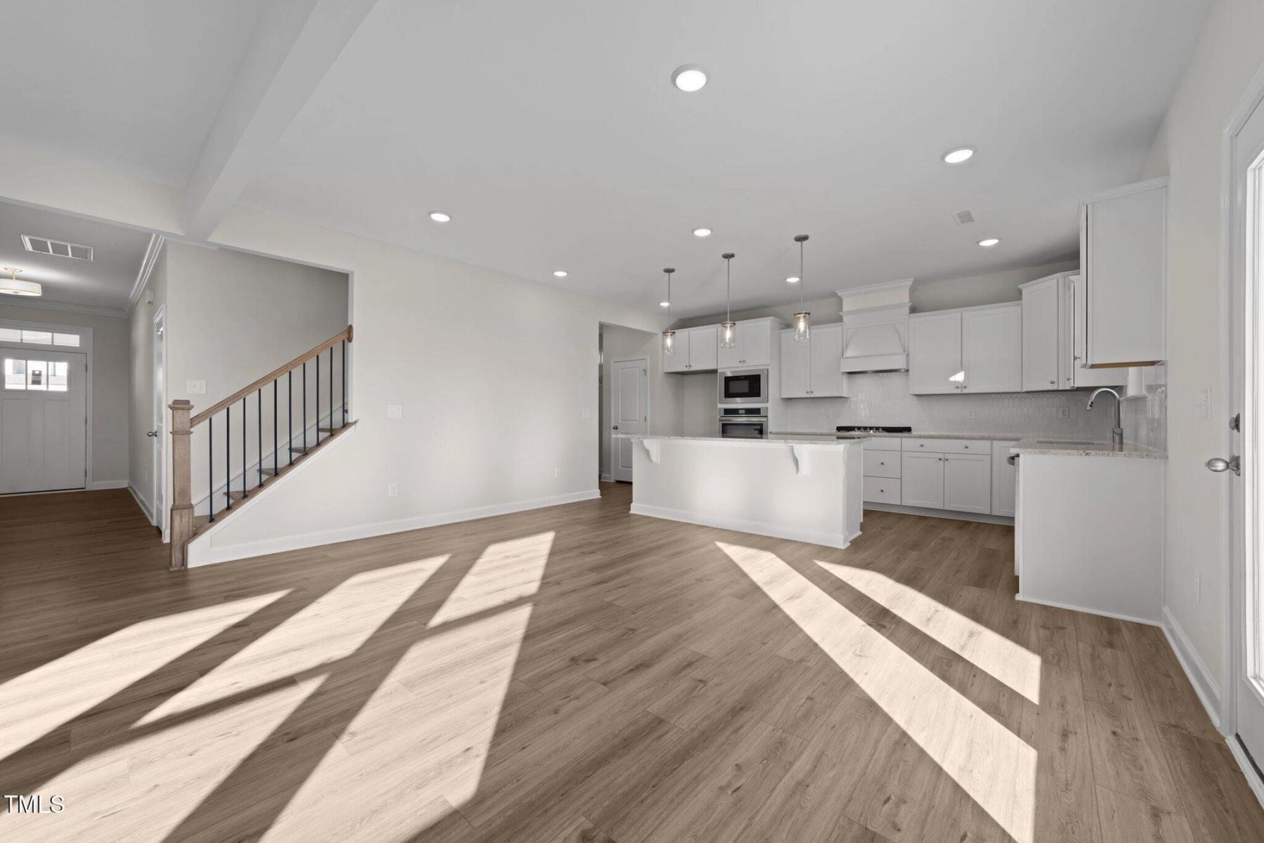 Image 8 of Davidson Homes' New Home at 432 Golden Dragonfly Street