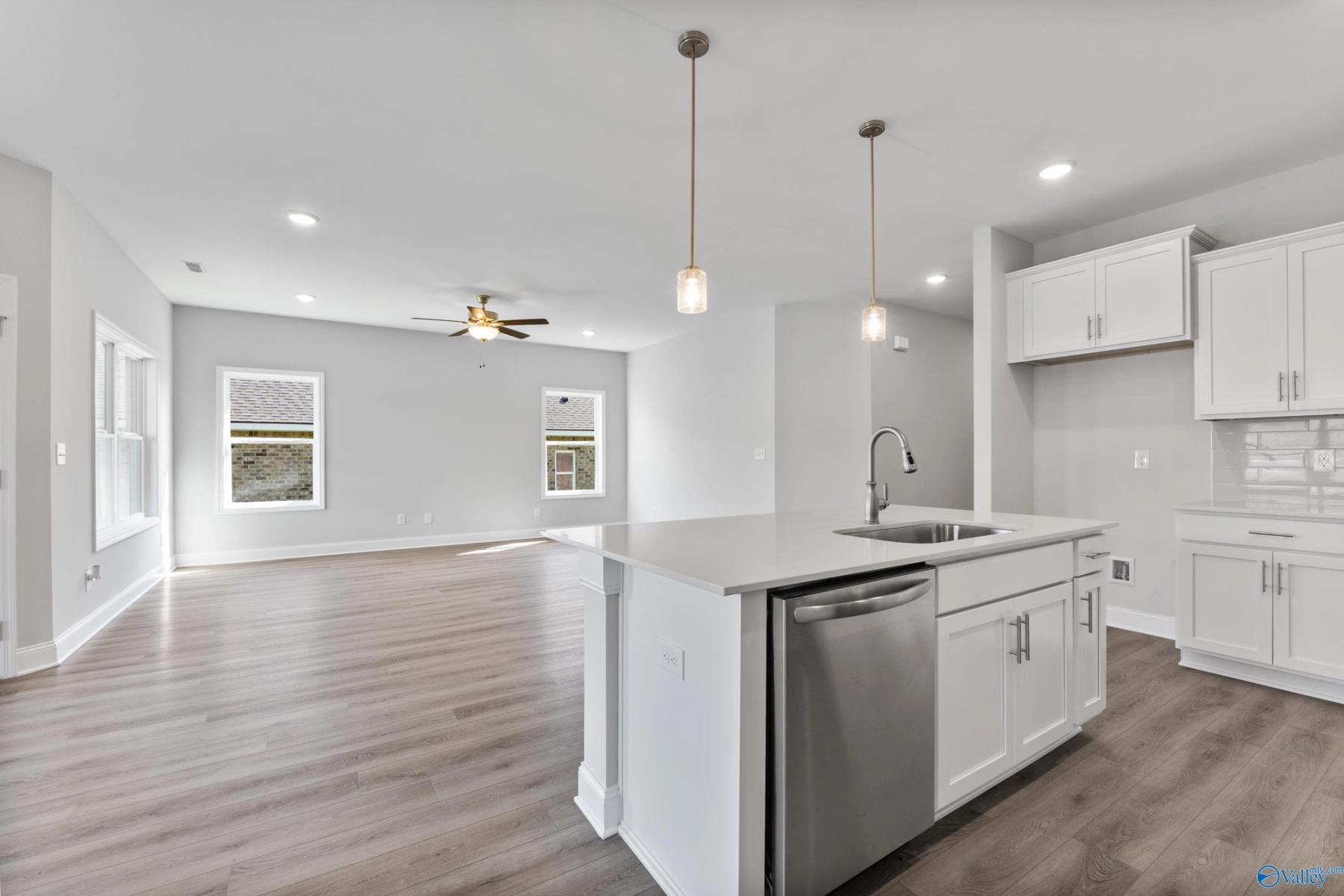 Image 4 of Davidson Homes' New Home at 219 Pine Island Avenue