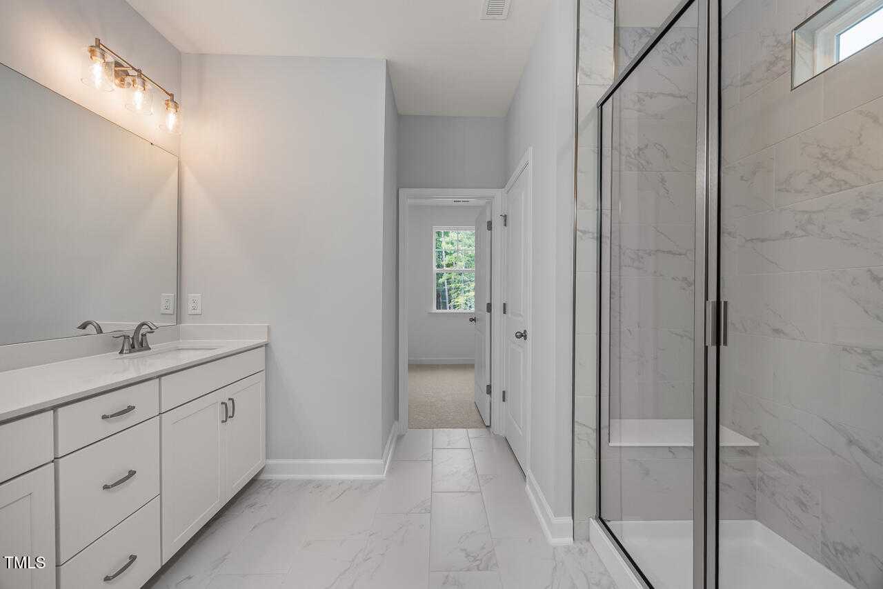 Image 17 of Davidson Homes' New Home at 444 Golden Dragonfly Street