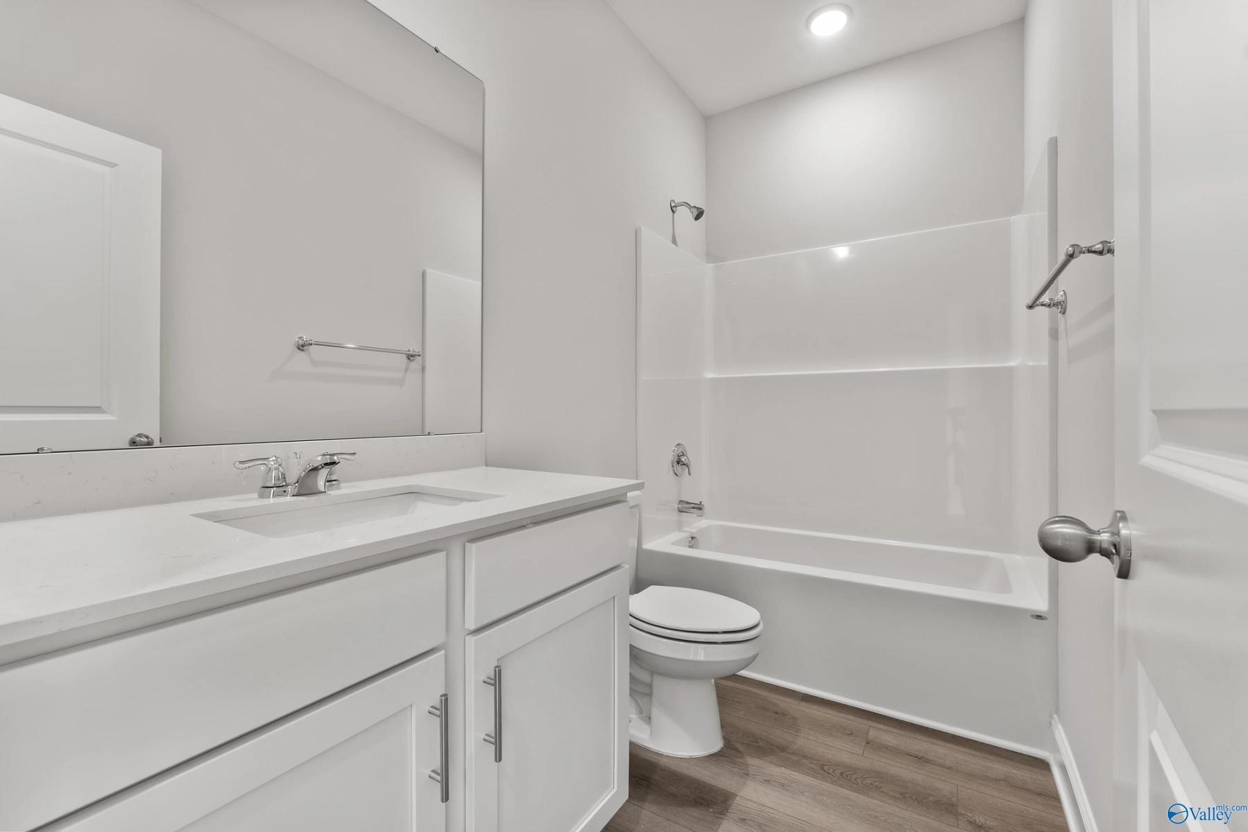 Image 11 of Davidson Homes' New Home at 219 Pine Island Avenue