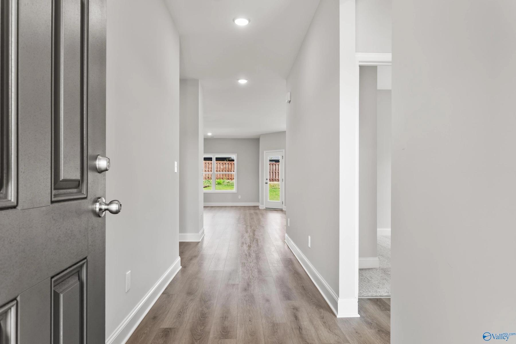 Image 5 of Davidson Homes' New Home at 219 Pine Island Avenue