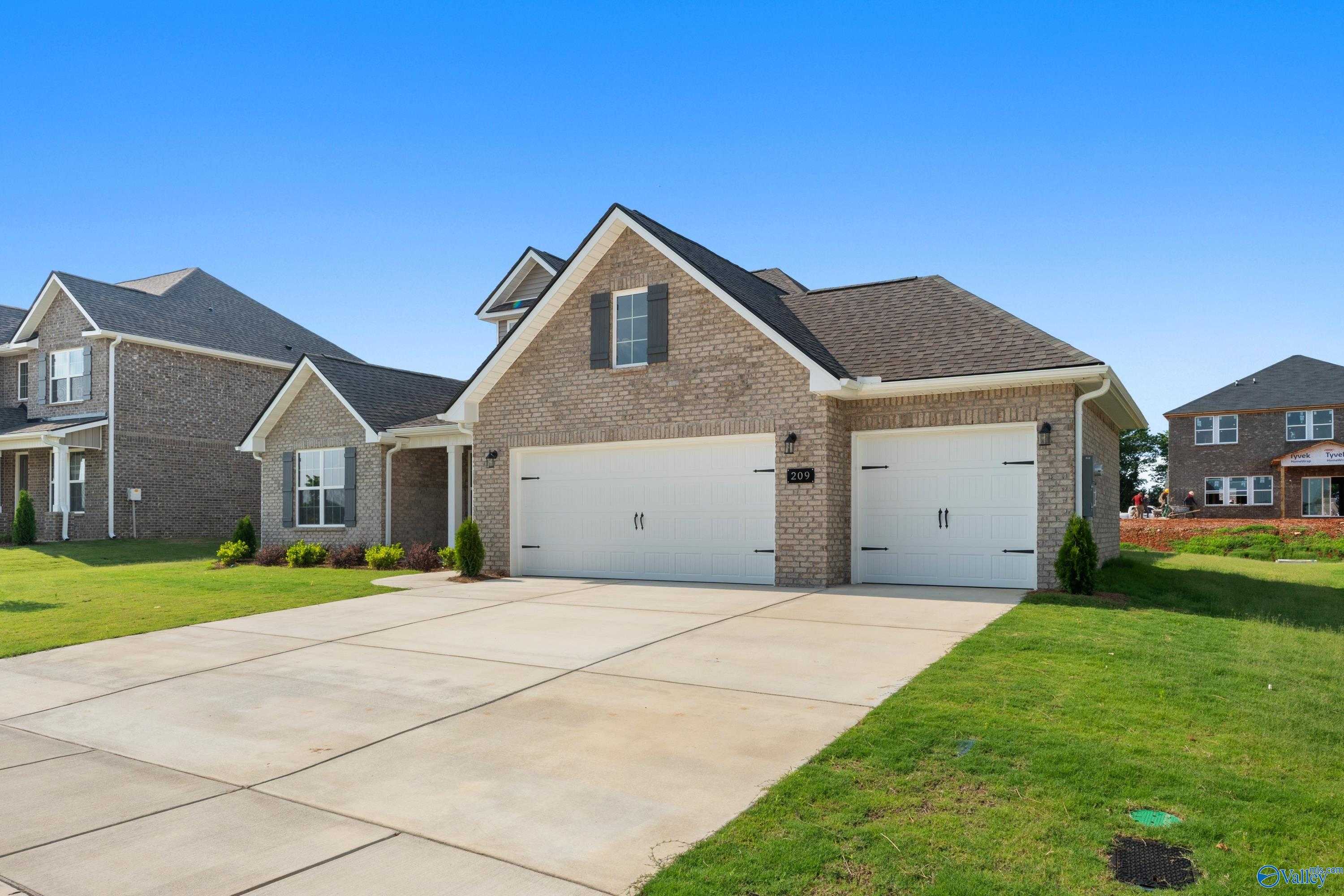 Image 28 of Davidson Homes' New Home at 209 Kendall Farms Boulevard